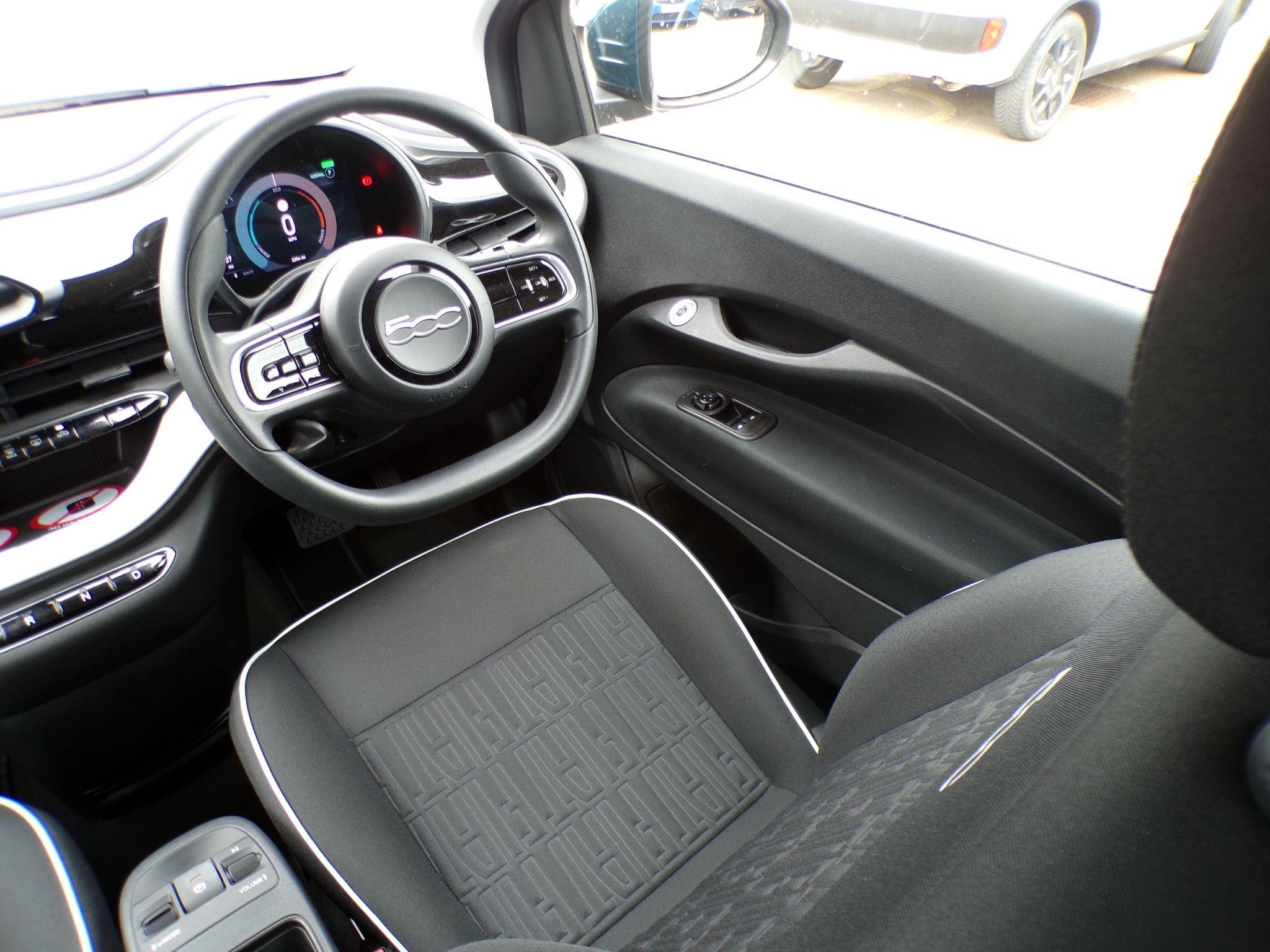 Fiat 500e Image 13
