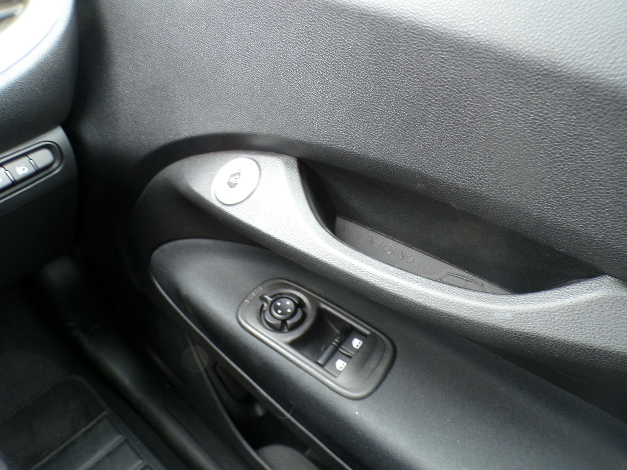 Fiat 500e Image 19