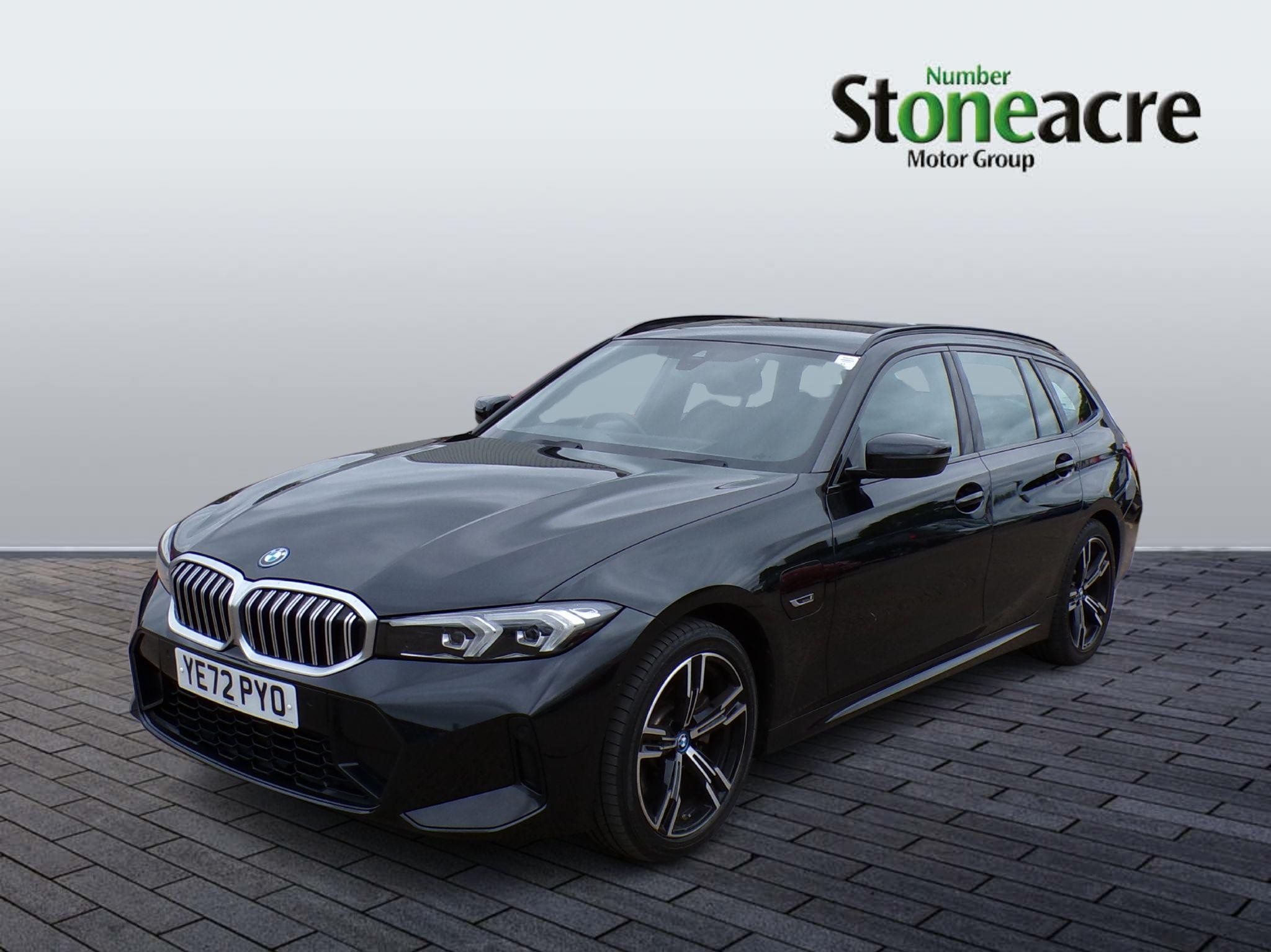 BMW 3 Series Image 3