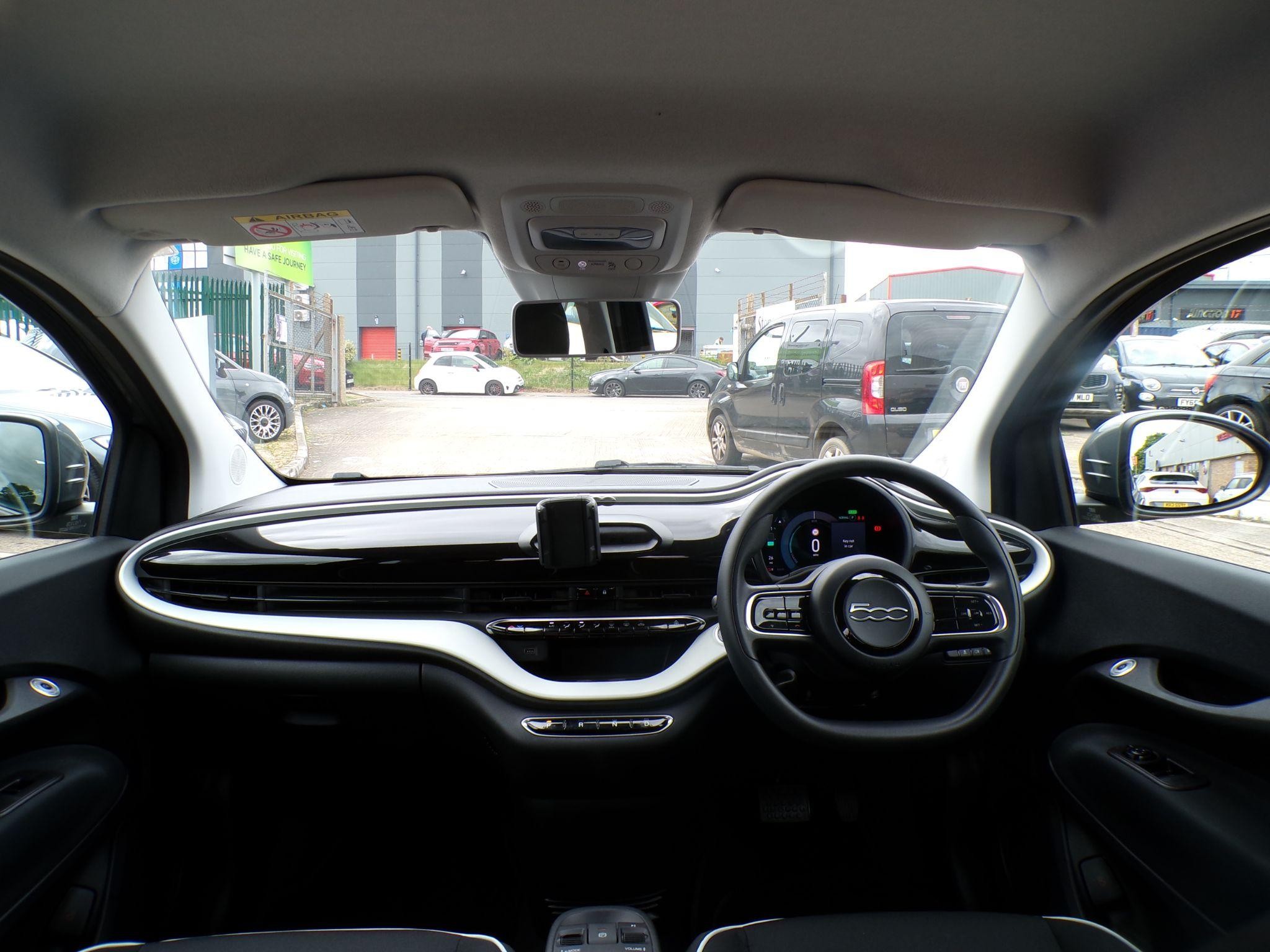 Fiat 500e Image 12