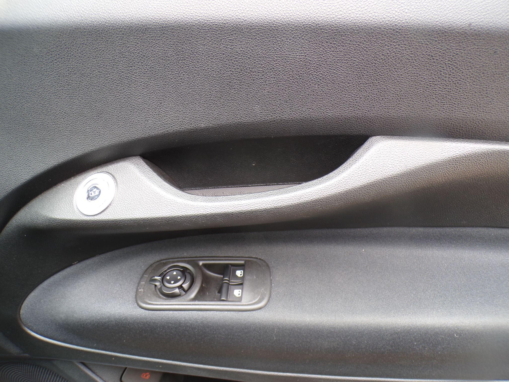 Fiat 500e Image 18