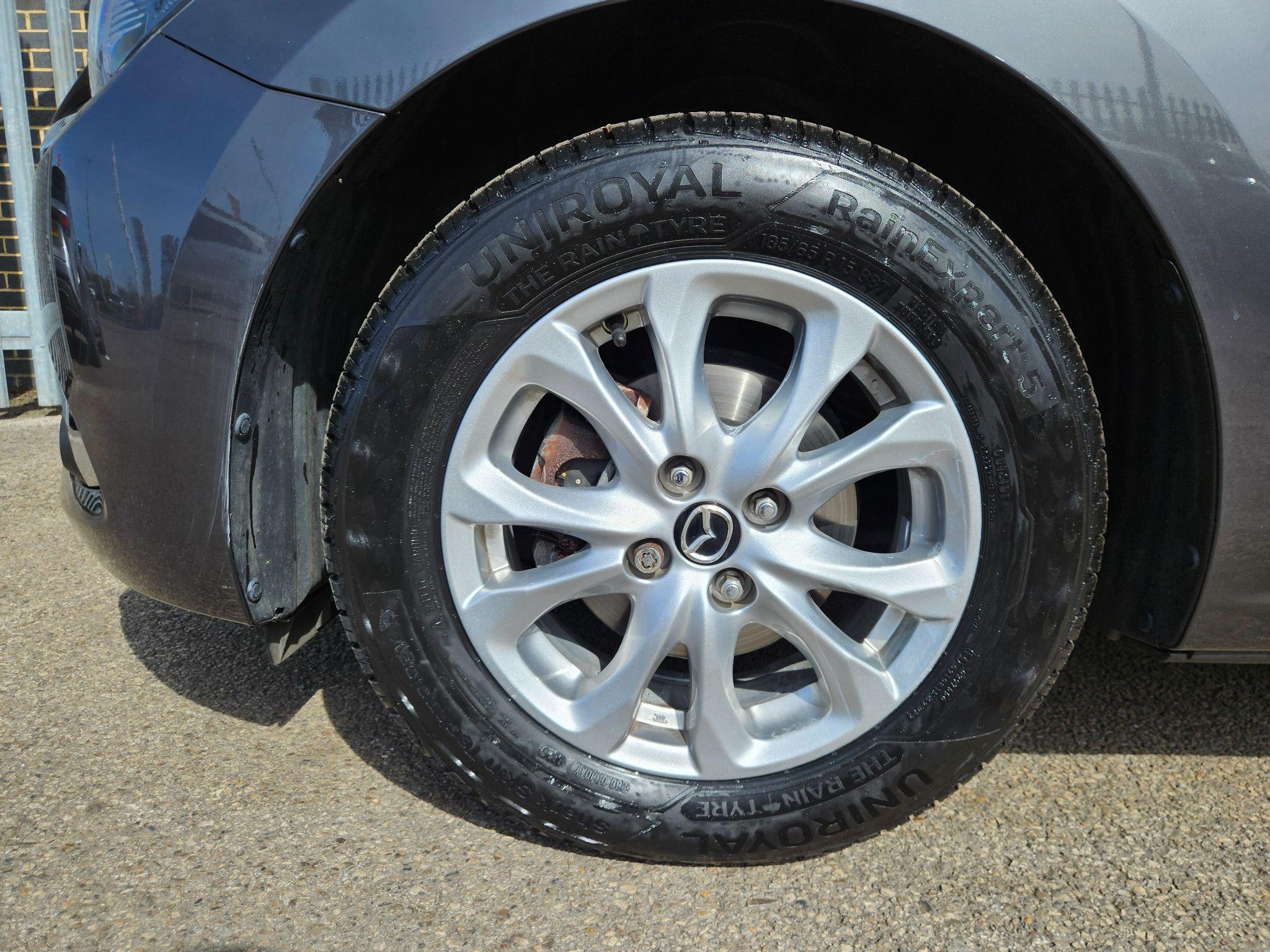 Mazda2 Image 9