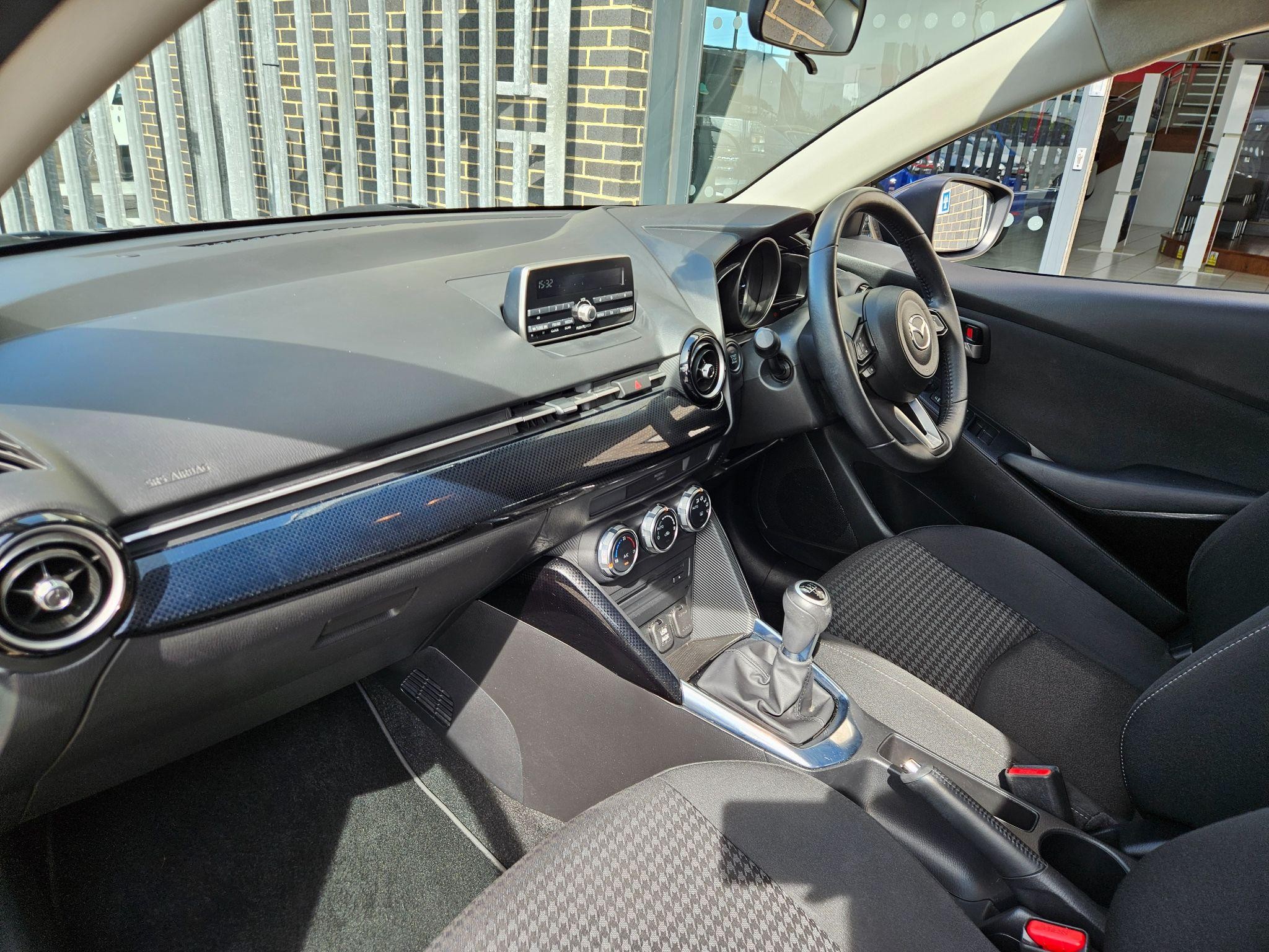 Mazda2 Image 13