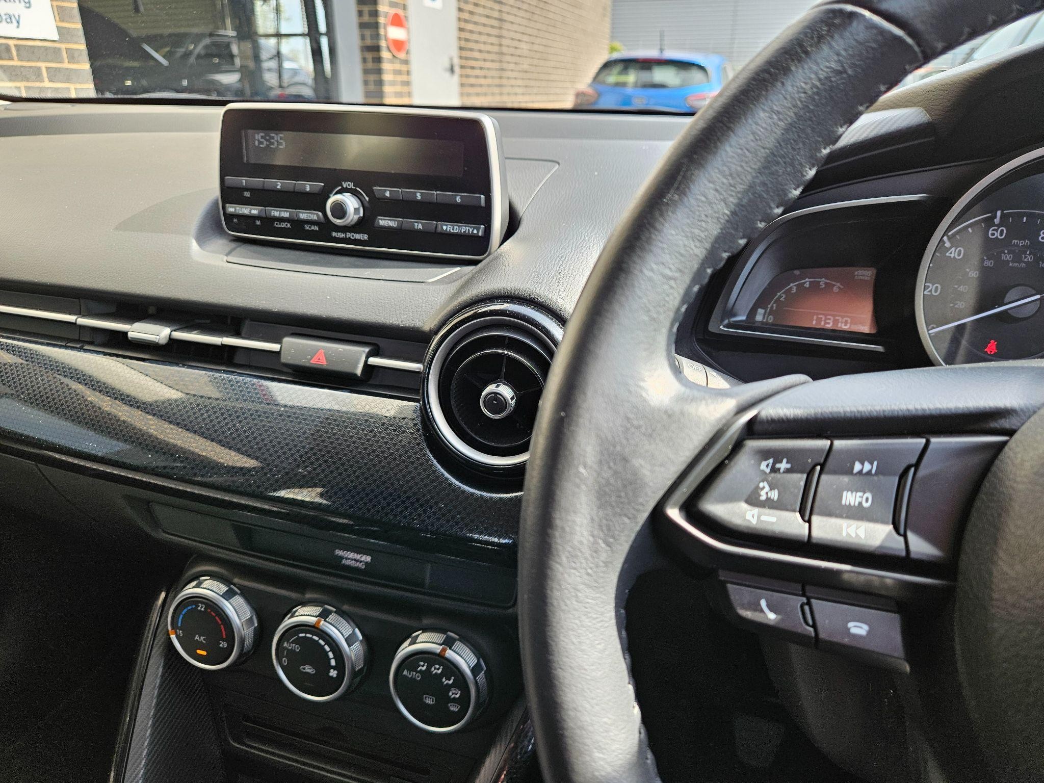 Mazda2 Image 15
