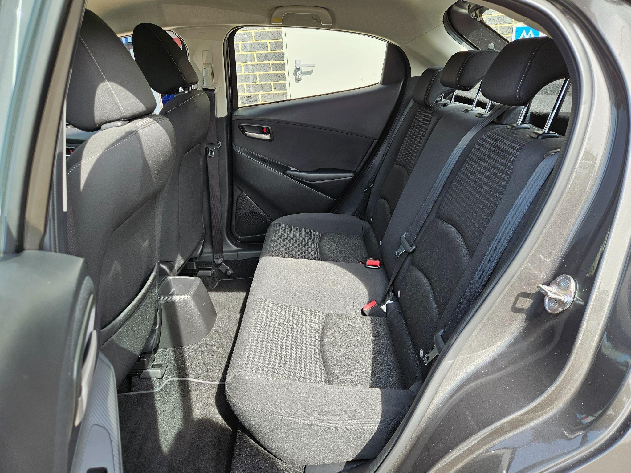 Mazda2 Image 18