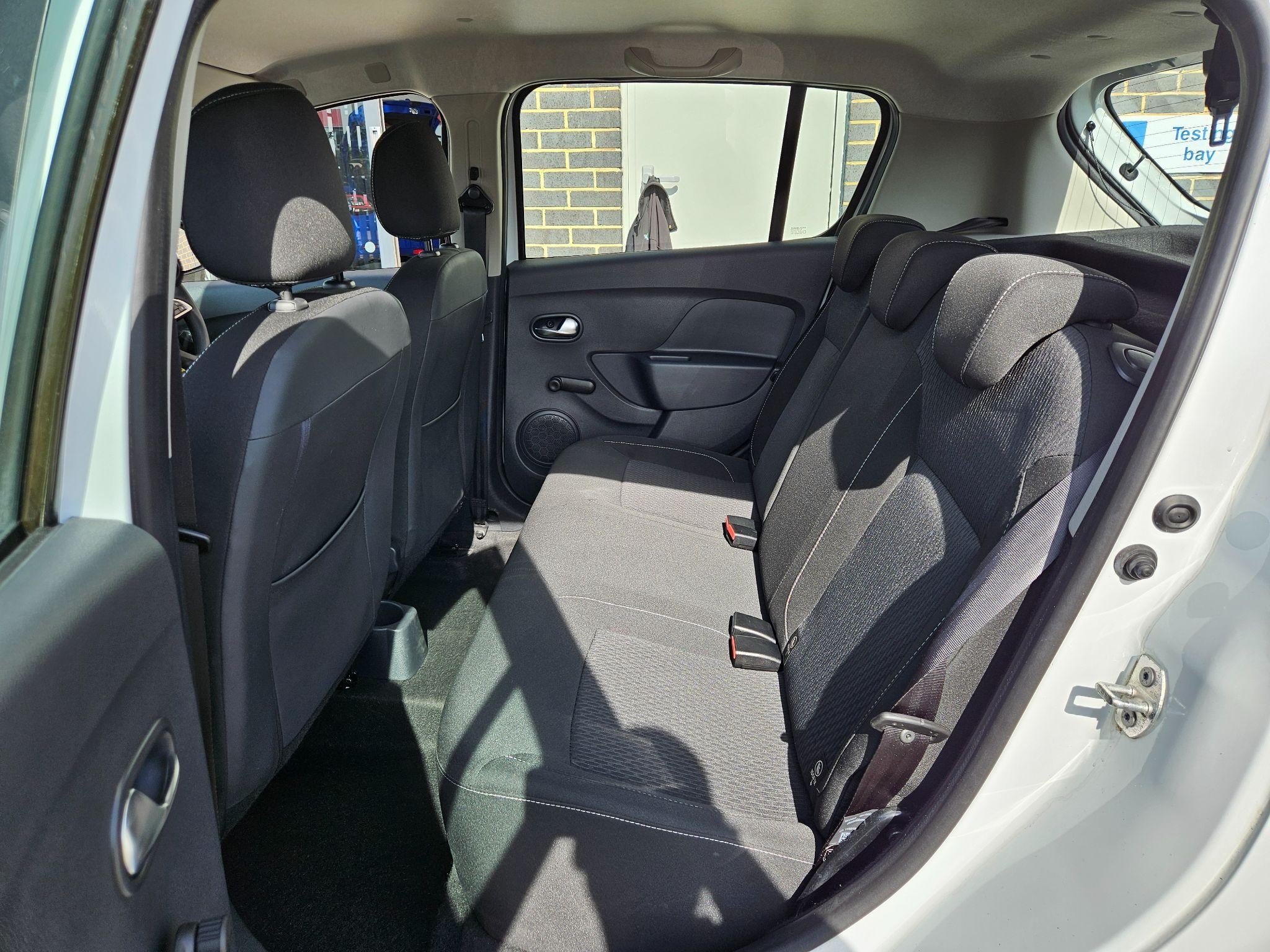 Dacia Sandero Image 18
