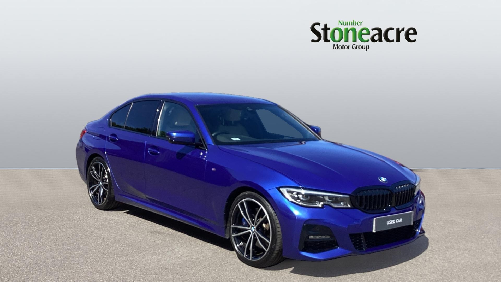 BMW 3 Series Image 1