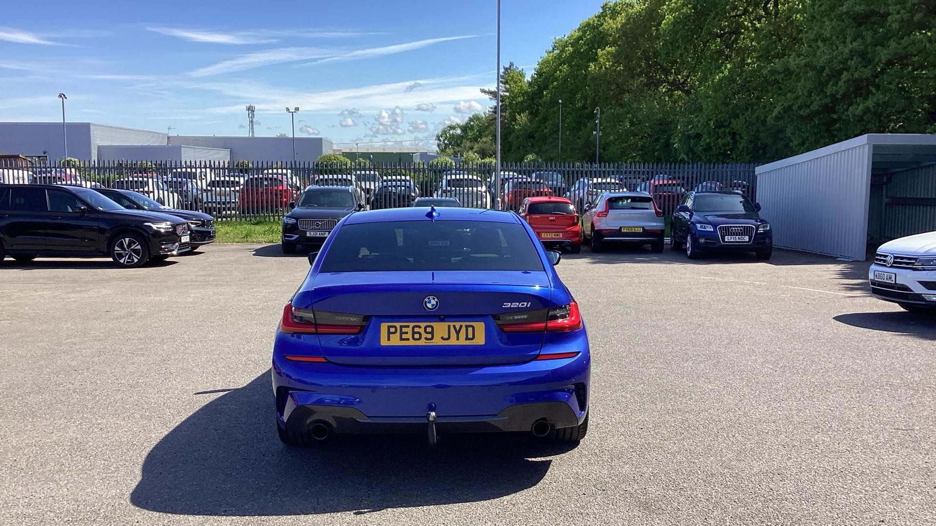 BMW 3 Series Image 13