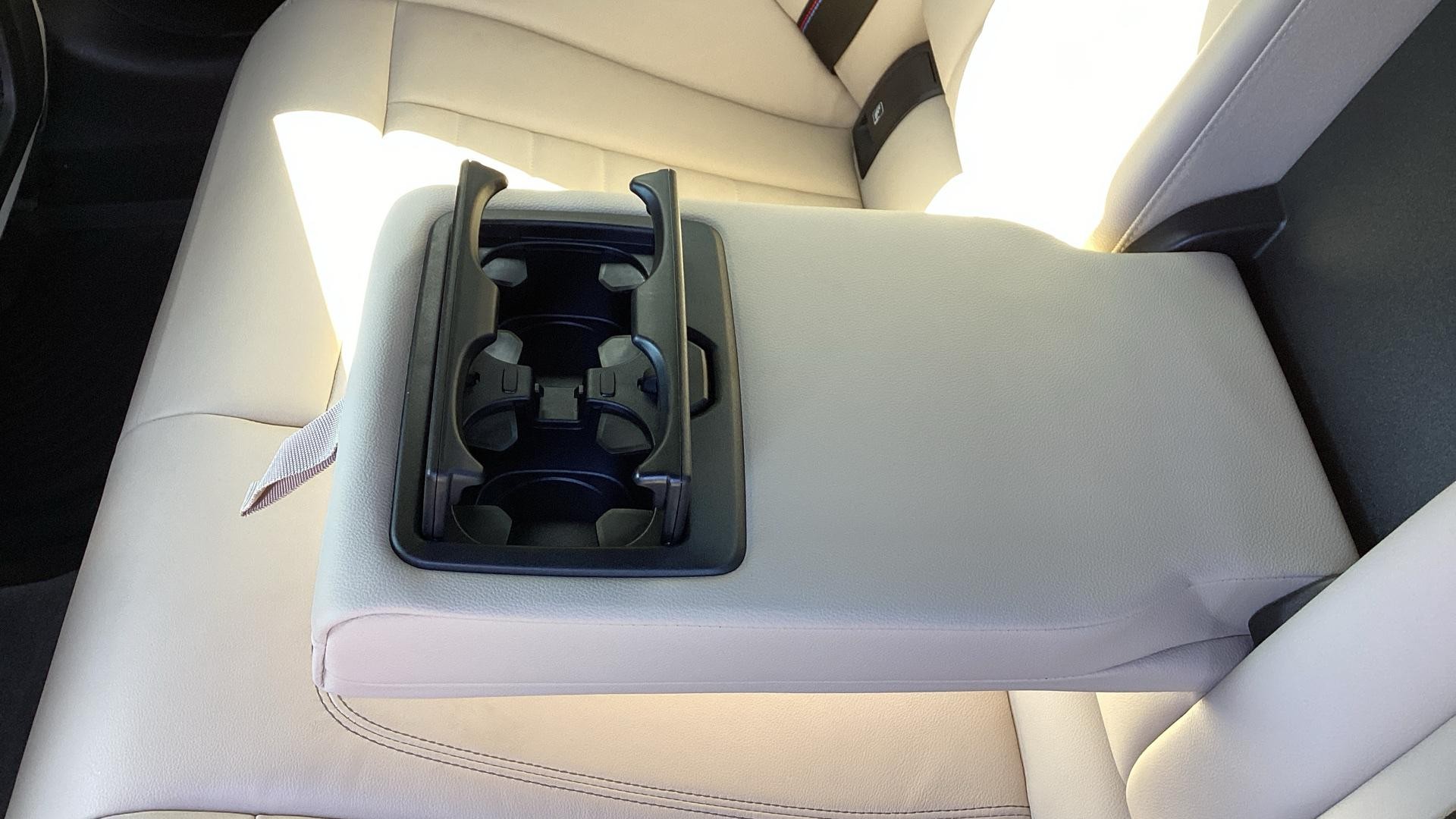 BMW 3 Series Image 25
