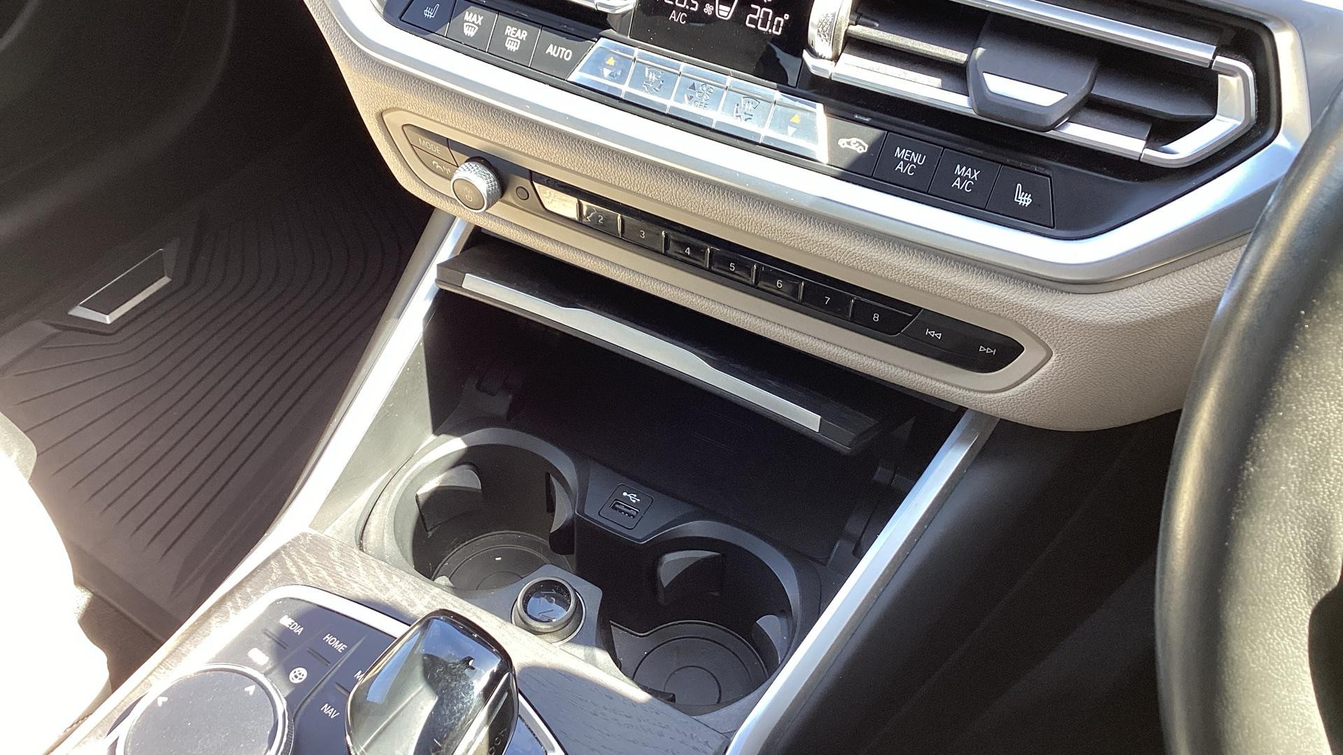 BMW 3 Series Image 46