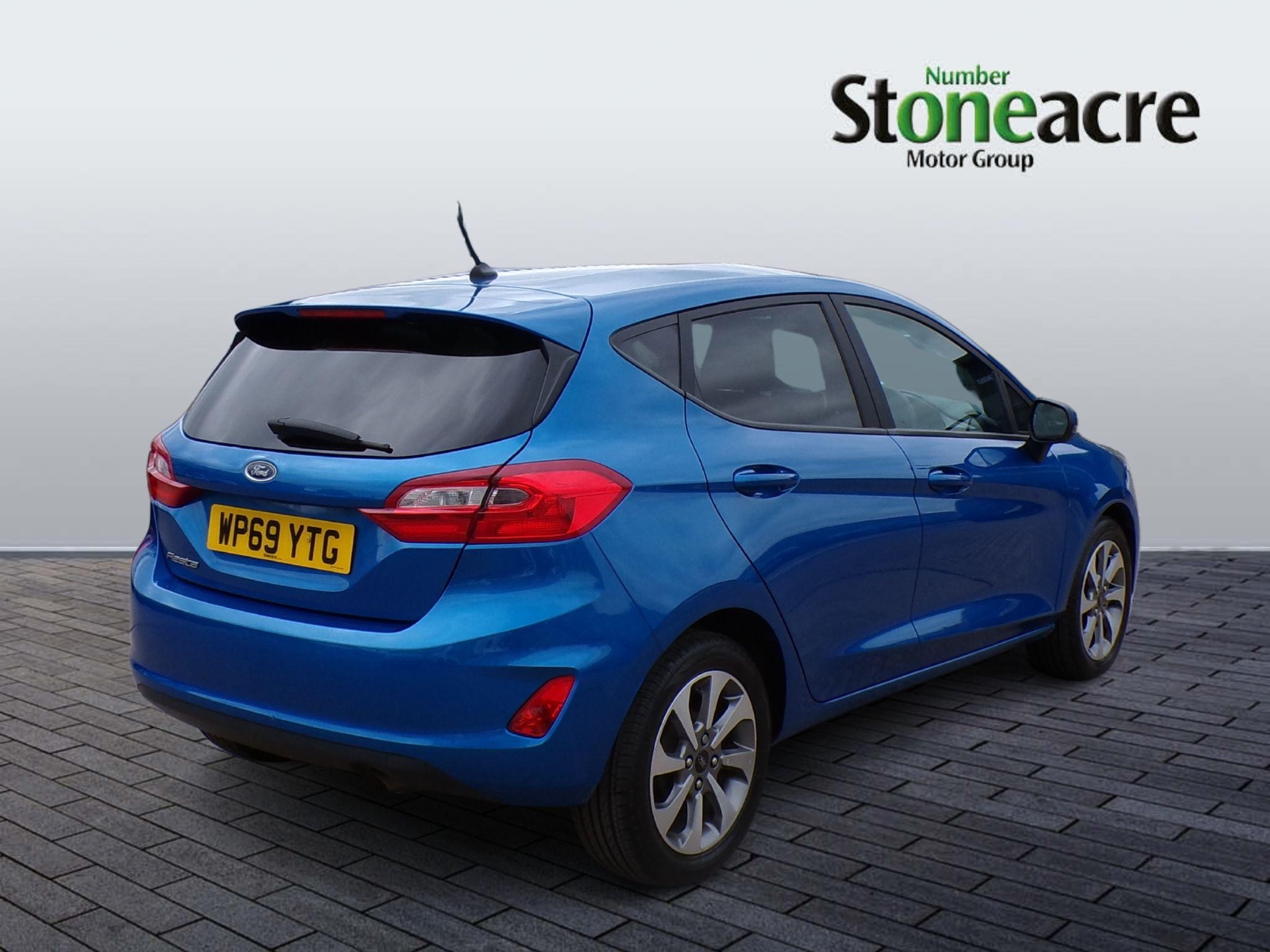 Ford Fiesta Image 8