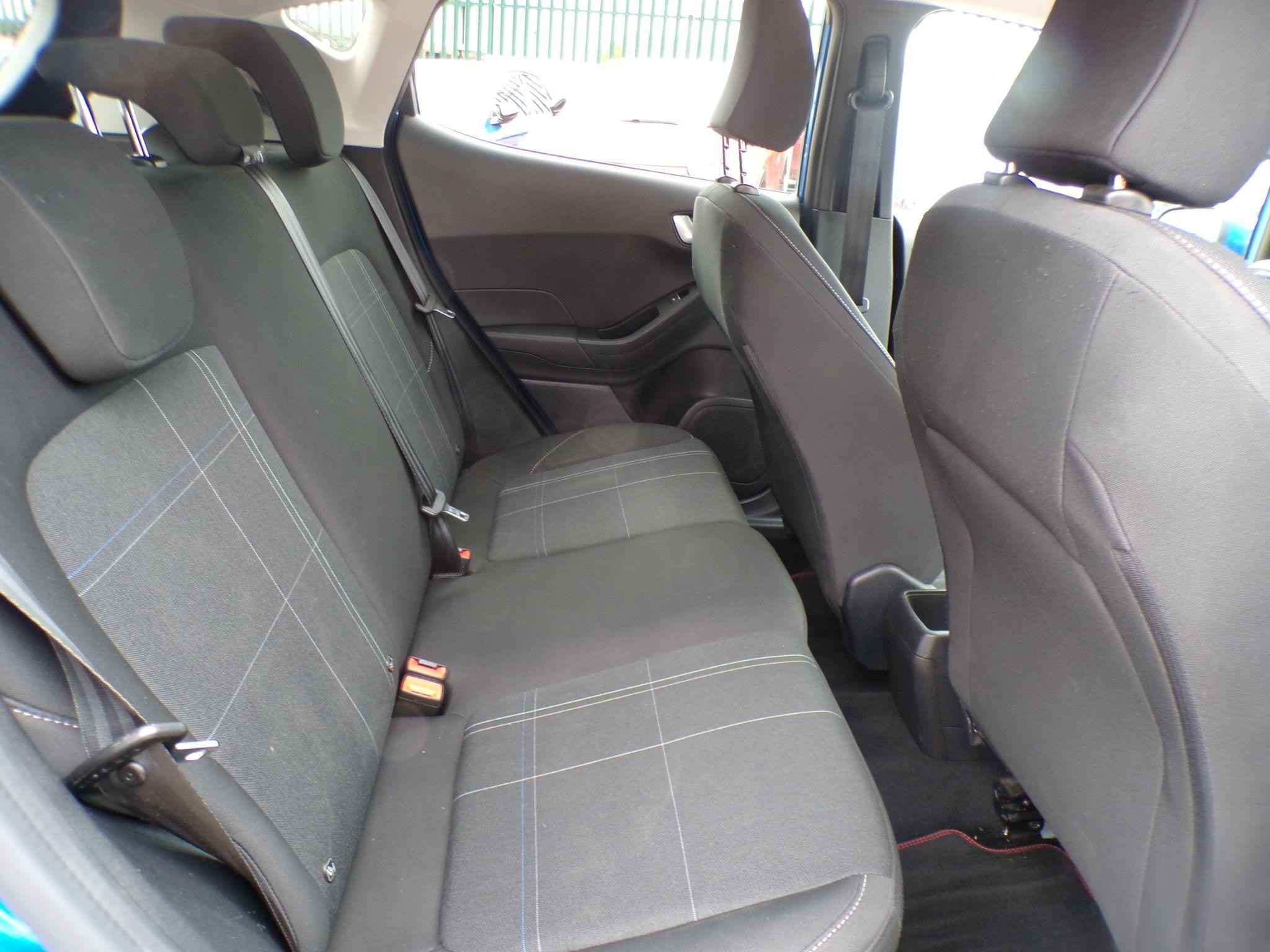 Ford Fiesta Image 14