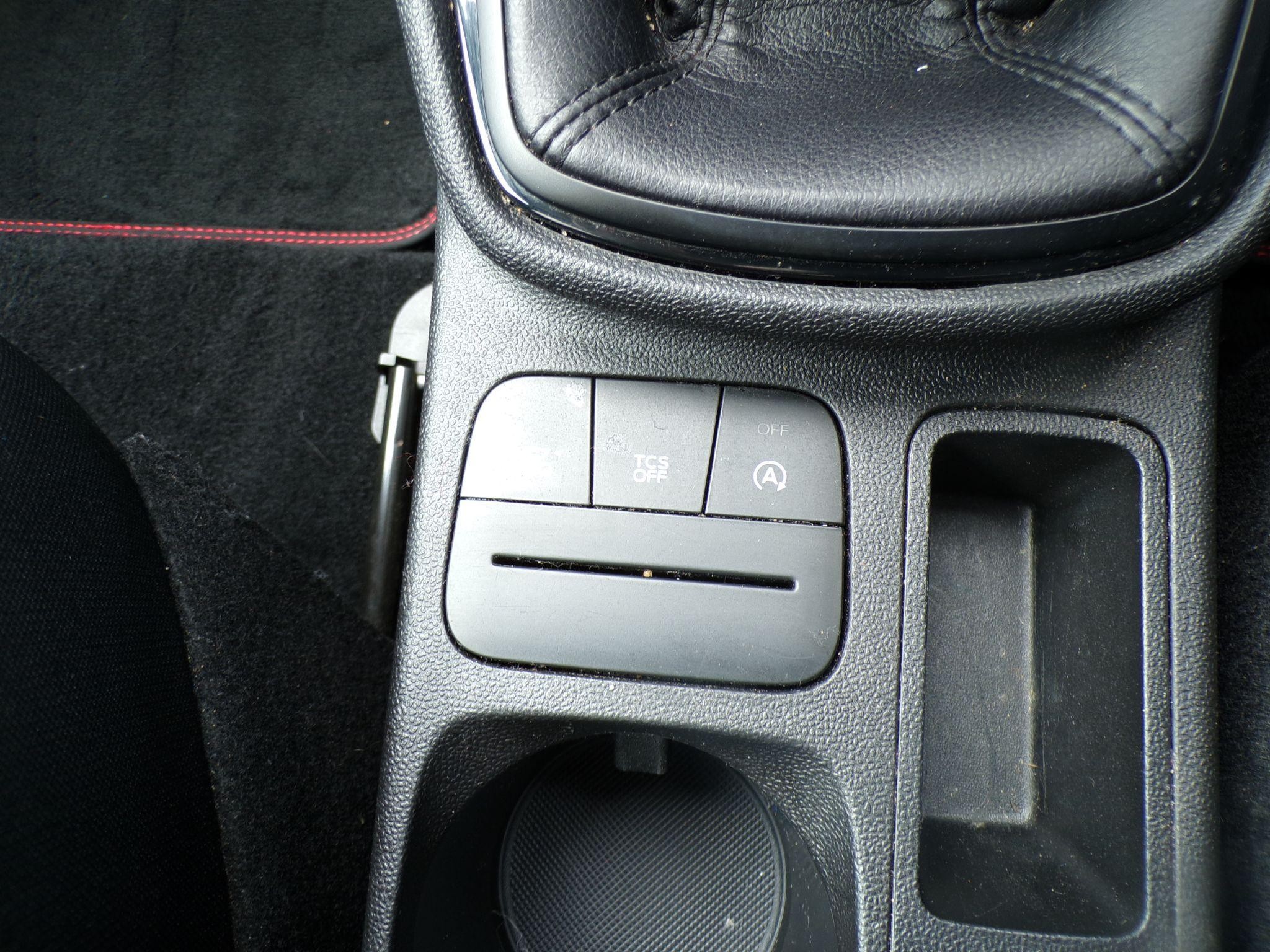 Ford Fiesta Image 22