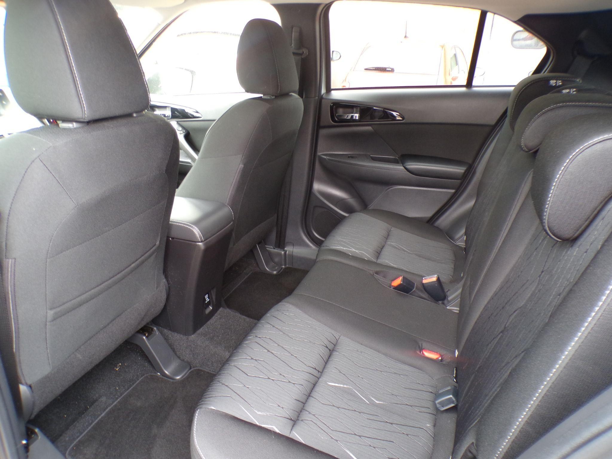 Mitsubishi Eclipse Cross Image 15