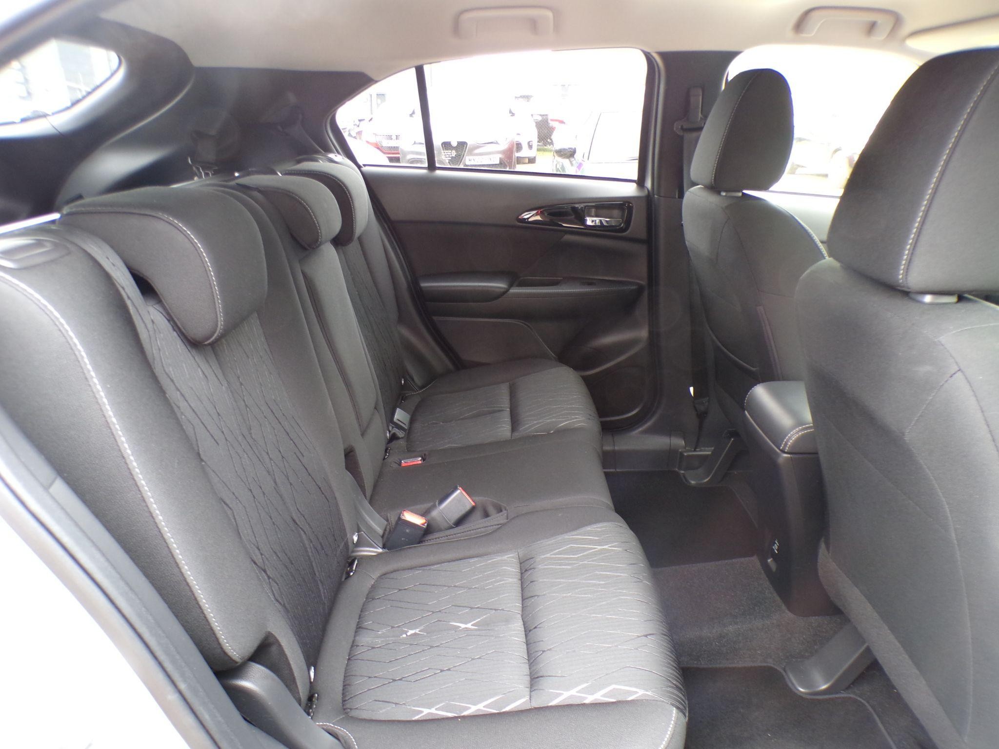 Mitsubishi Eclipse Cross Image 17
