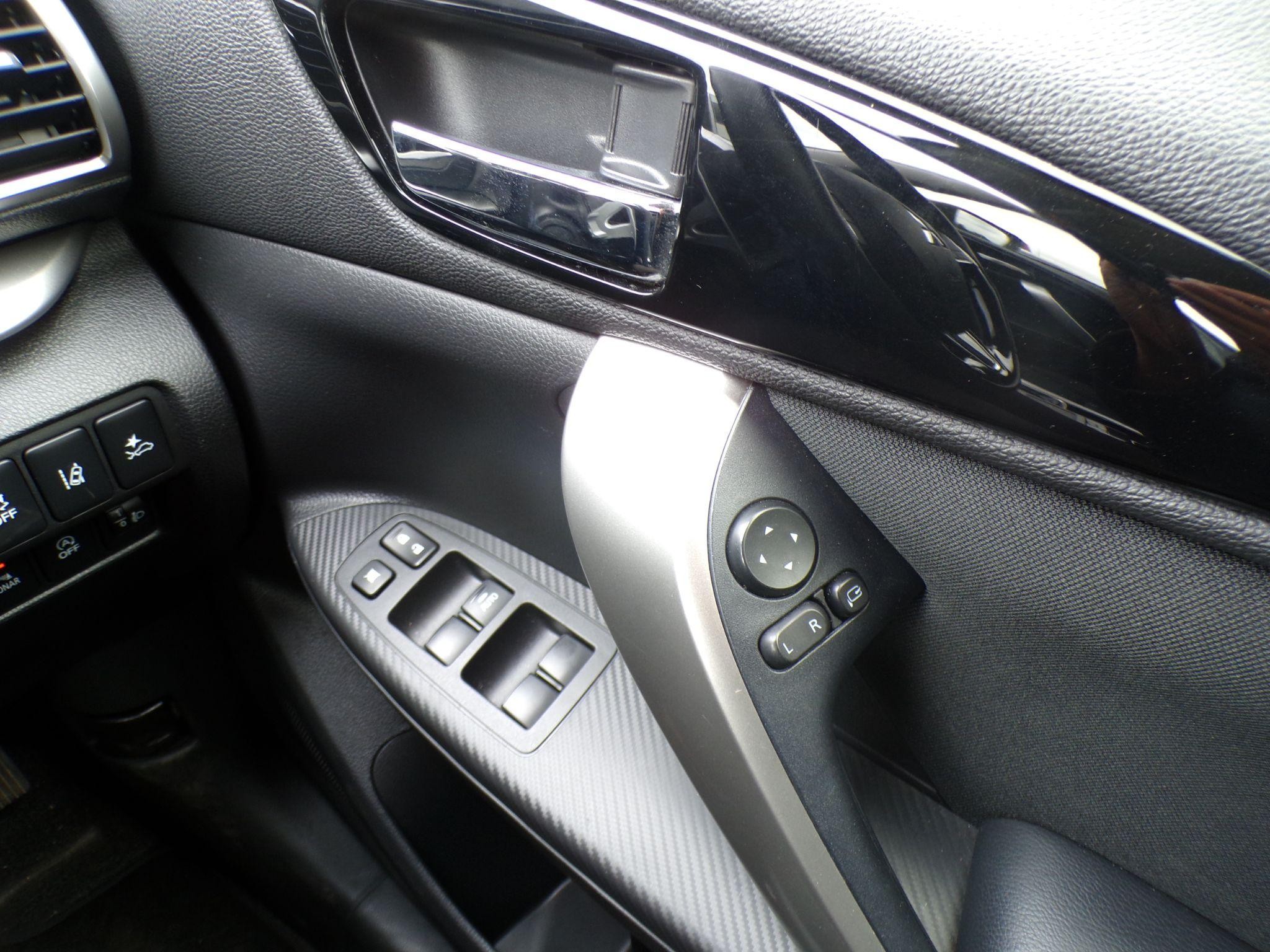 Mitsubishi Eclipse Cross Image 18