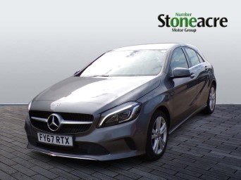 Mercedes-Benz A-Class 1.6 A160 Sport (Premium) Euro 6 (s/s) 5dr FY67RTX Image 3