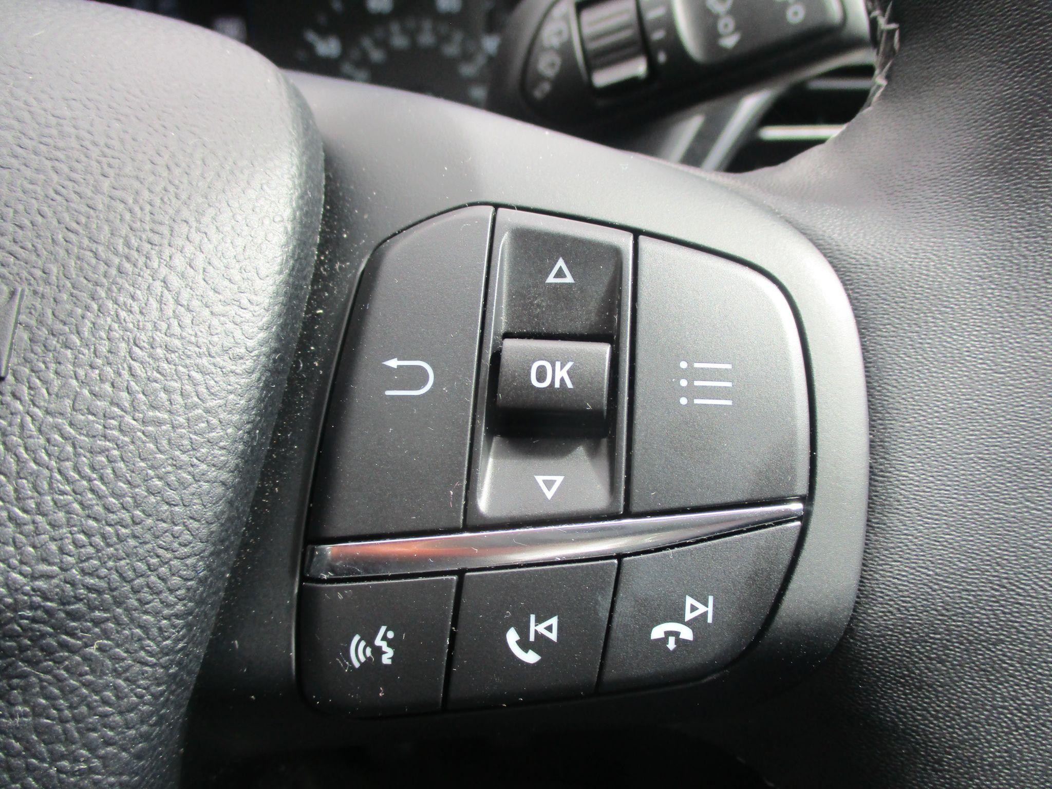 Ford Puma Image 18