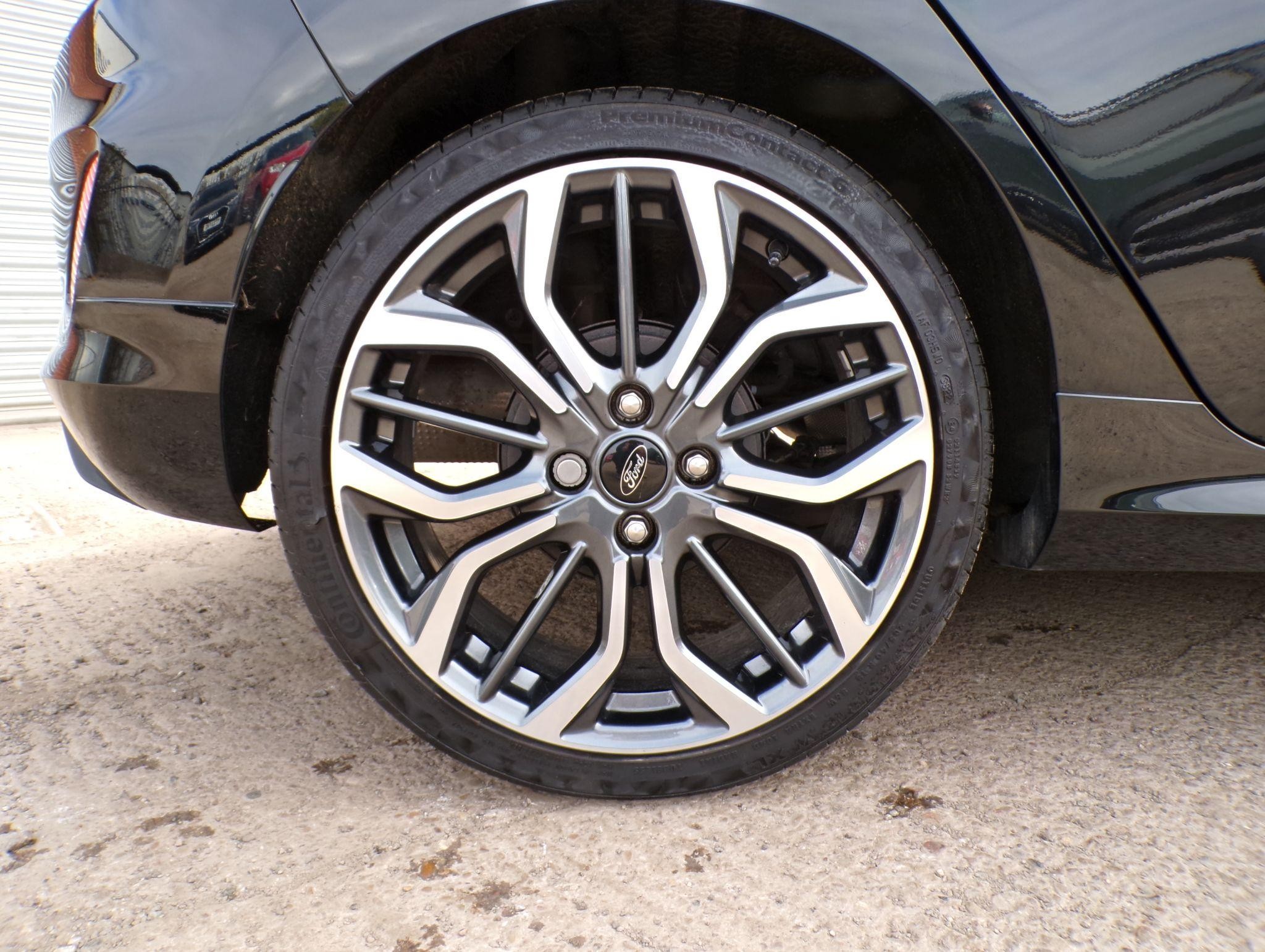 Ford Fiesta Image 8