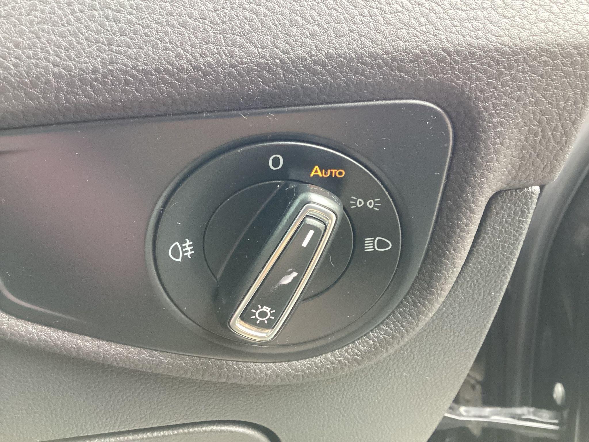Volkswagen Touran Image 13