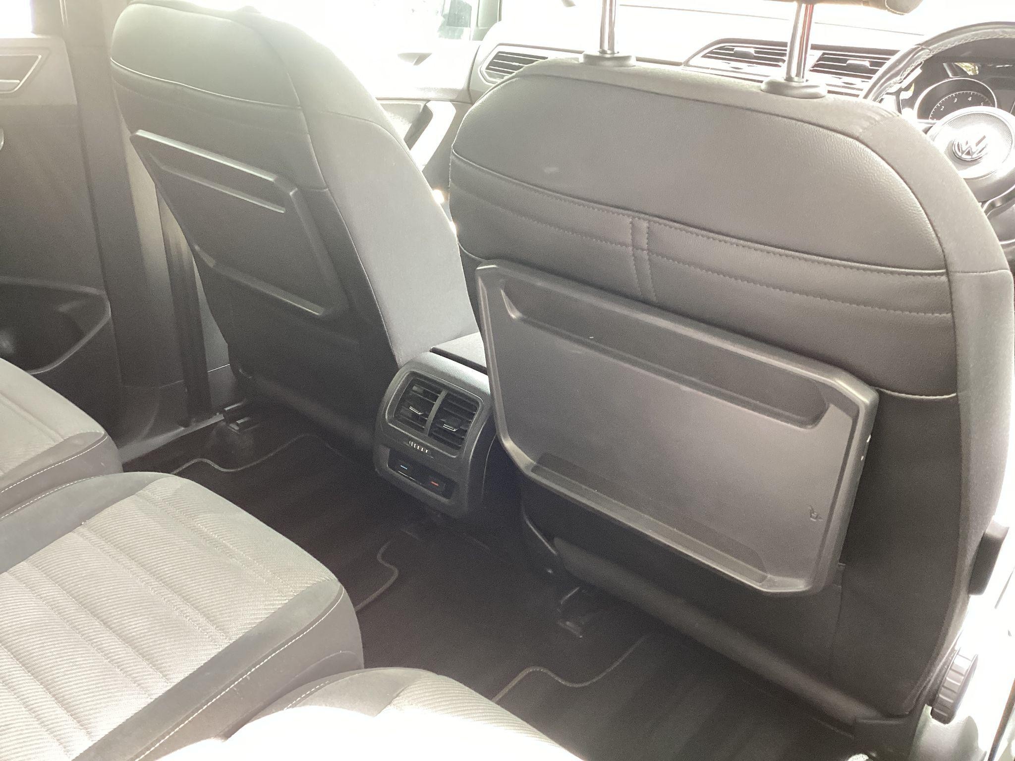 Volkswagen Touran Image 64