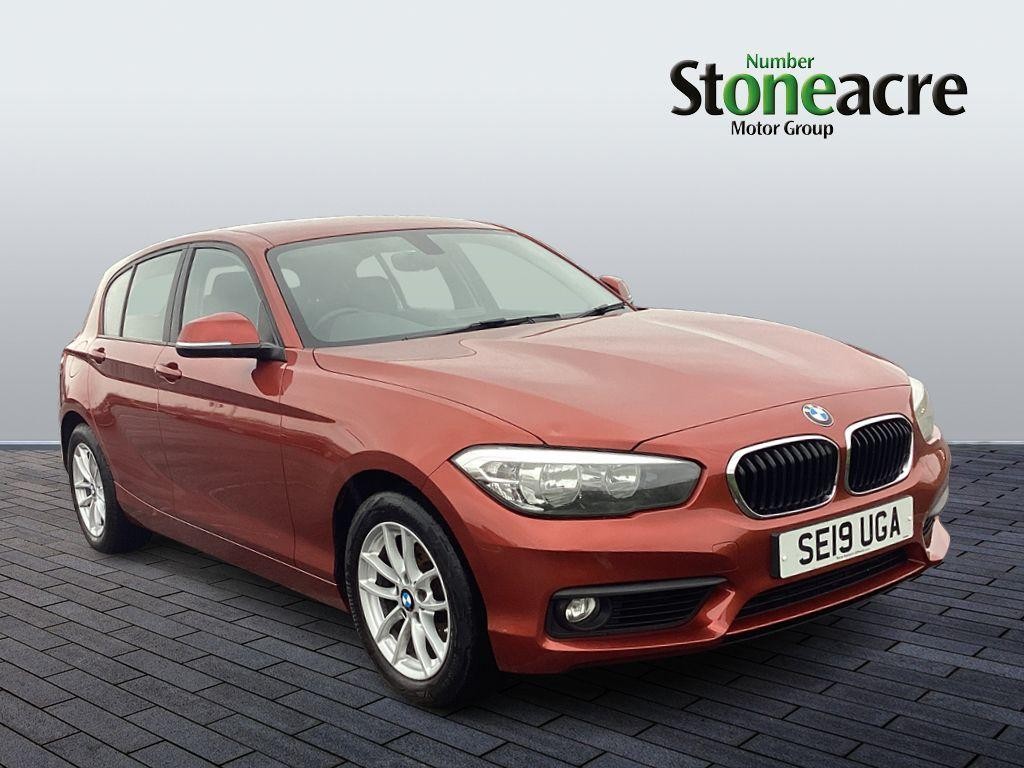 BMW 1 Series Image 1