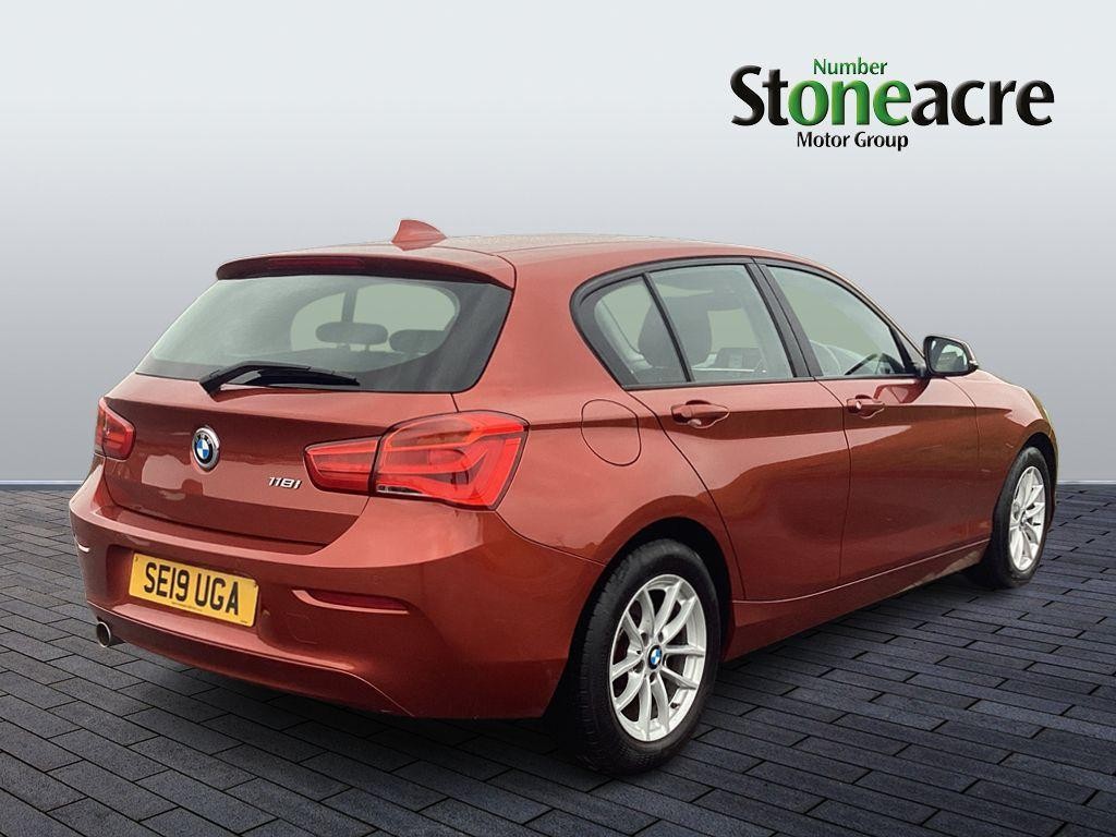 BMW 1 Series Image 8