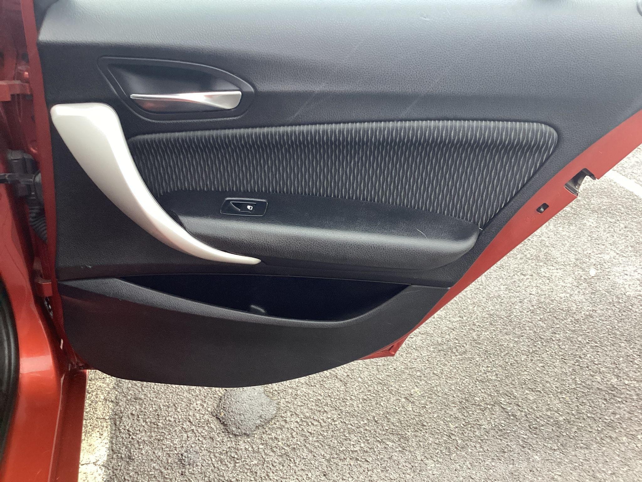 BMW 1 Series Image 24