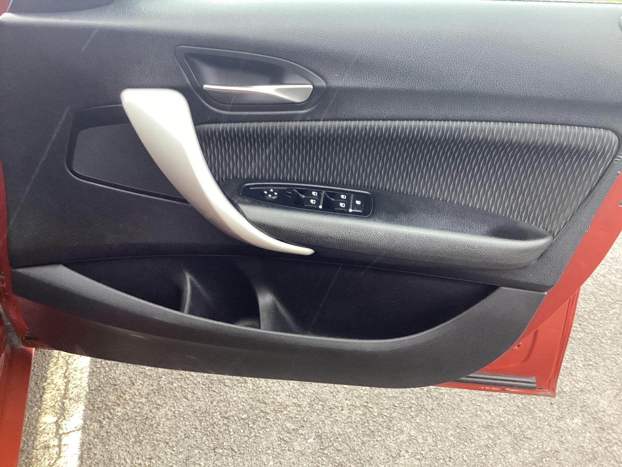 BMW 1 Series Image 25