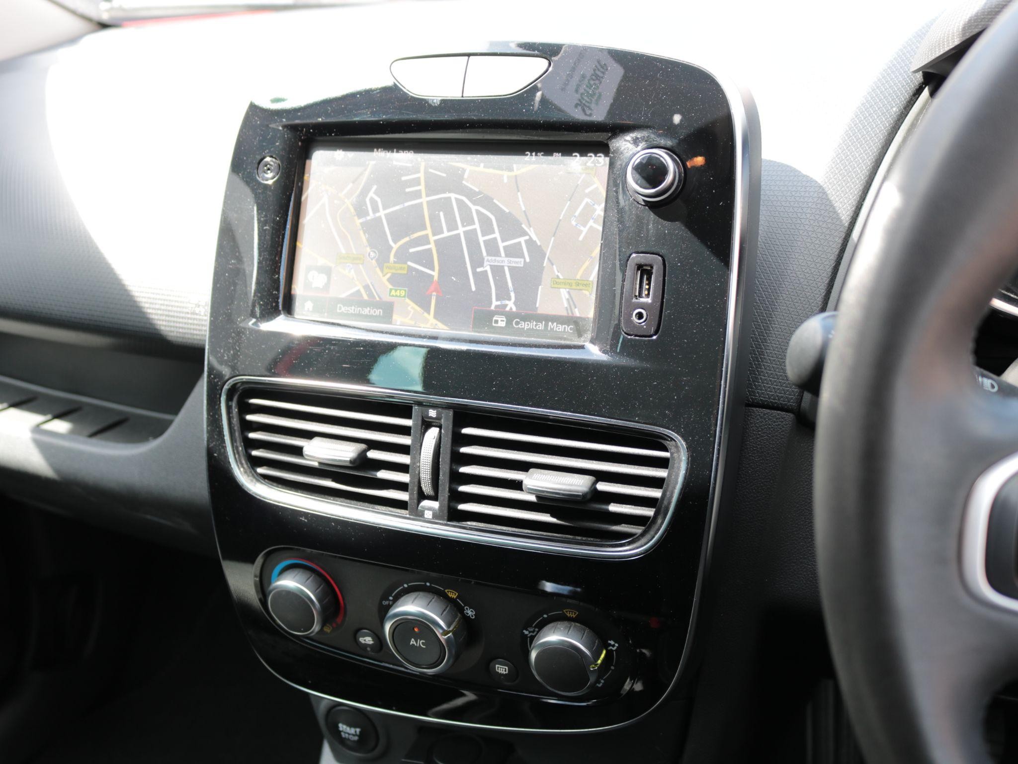 Renault Clio Image 16