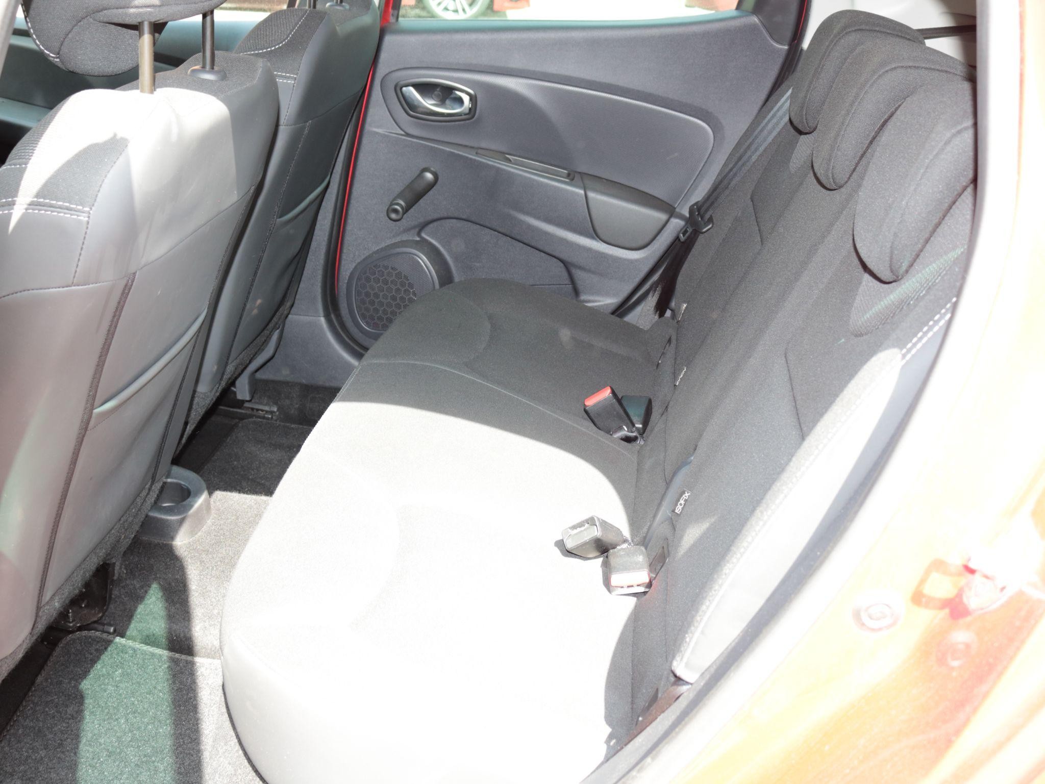 Renault Clio Image 21
