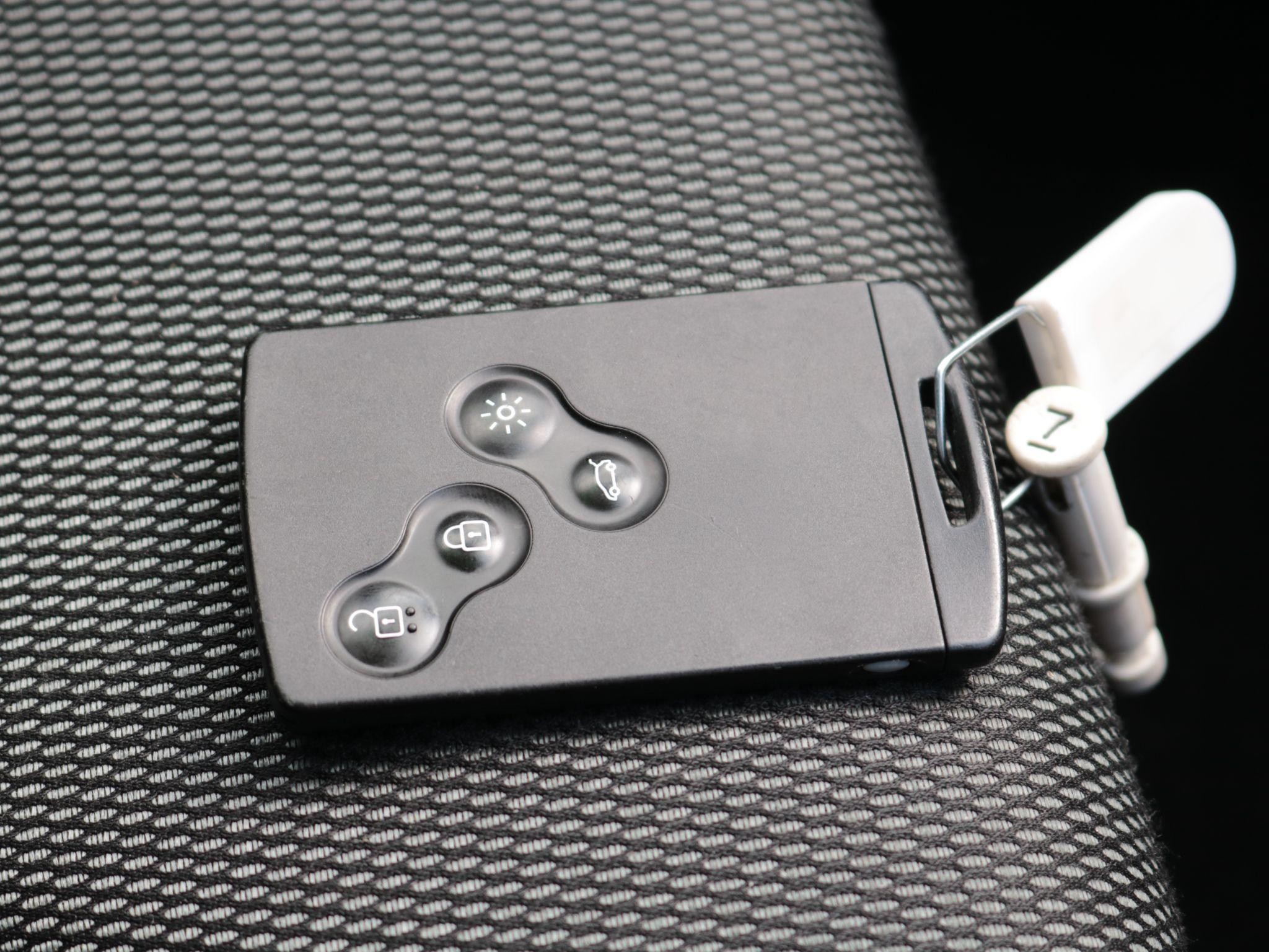Renault Clio Image 24