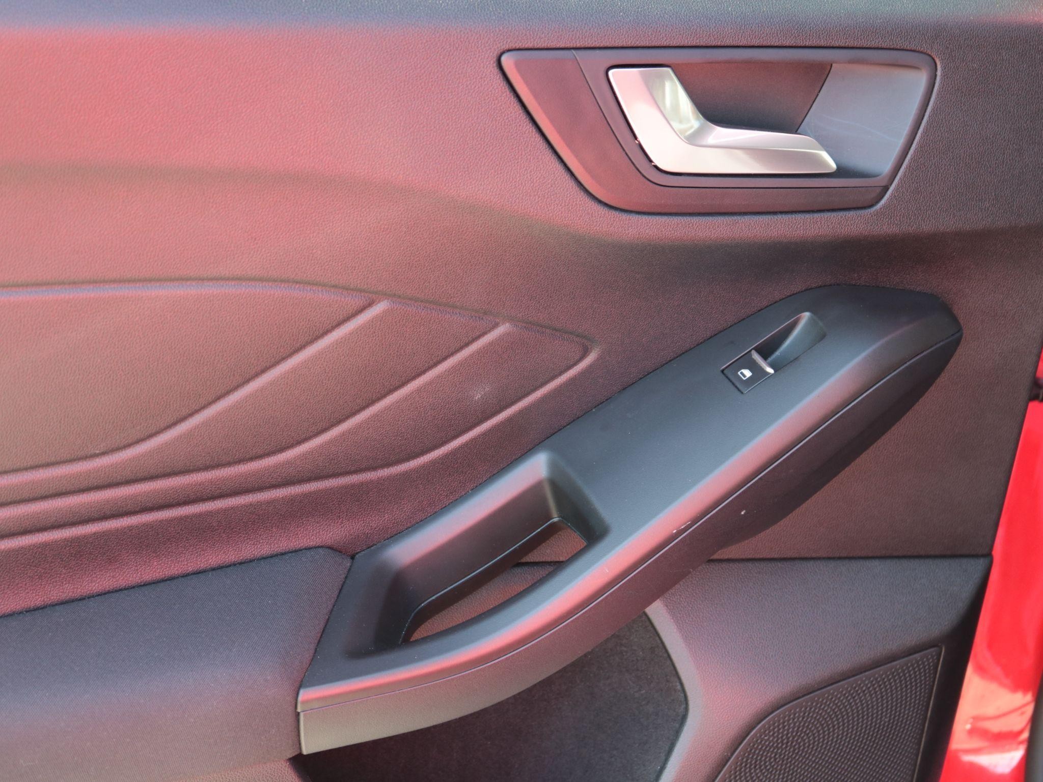 Ford Focus Image 24