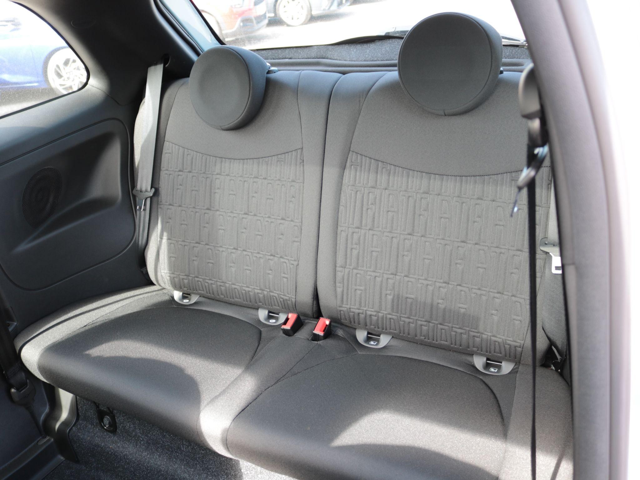 Fiat 500 Hybrid Image 22