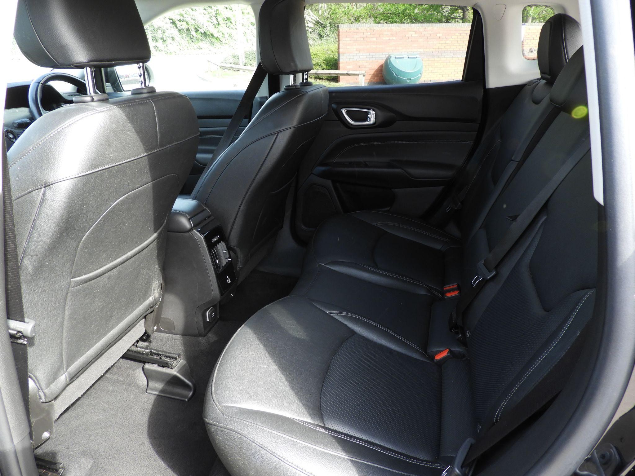 Jeep Compass Image 21