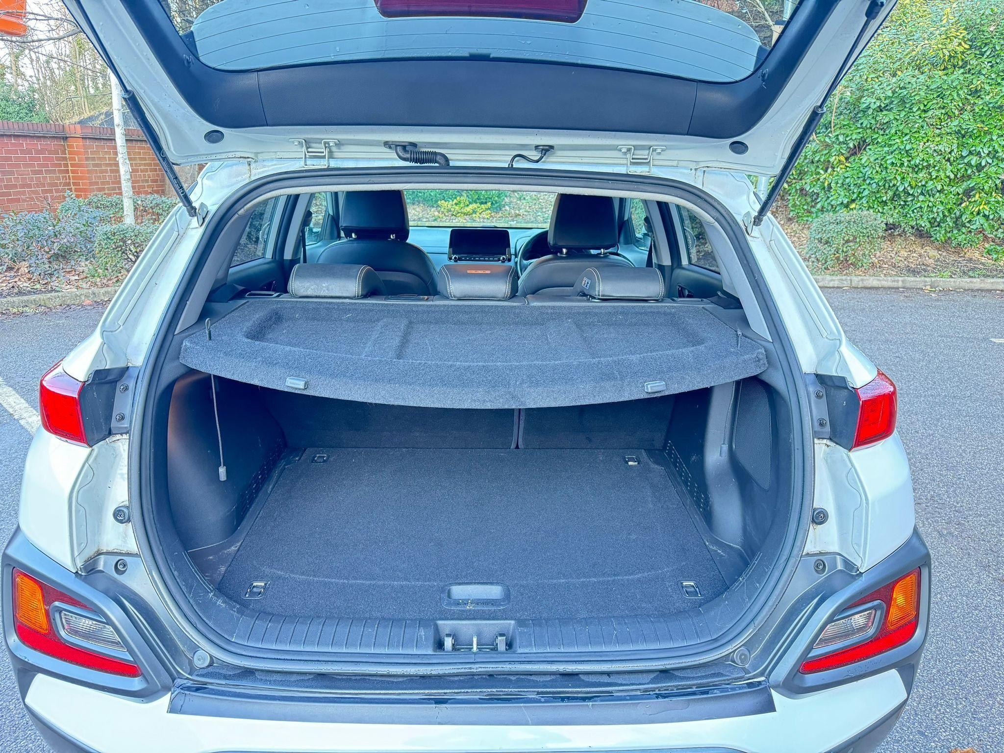 Hyundai KONA Image 10