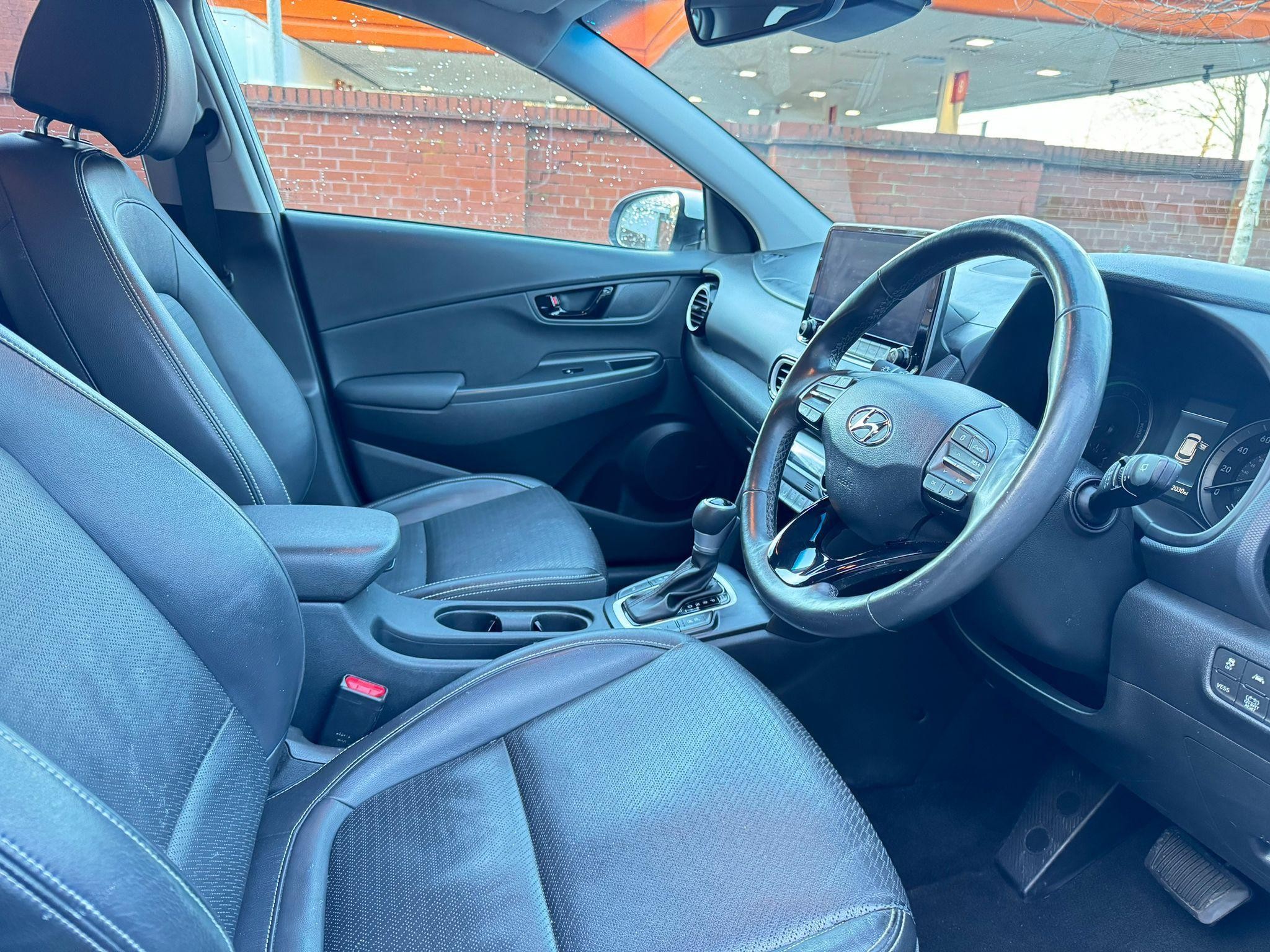 Hyundai KONA Image 14