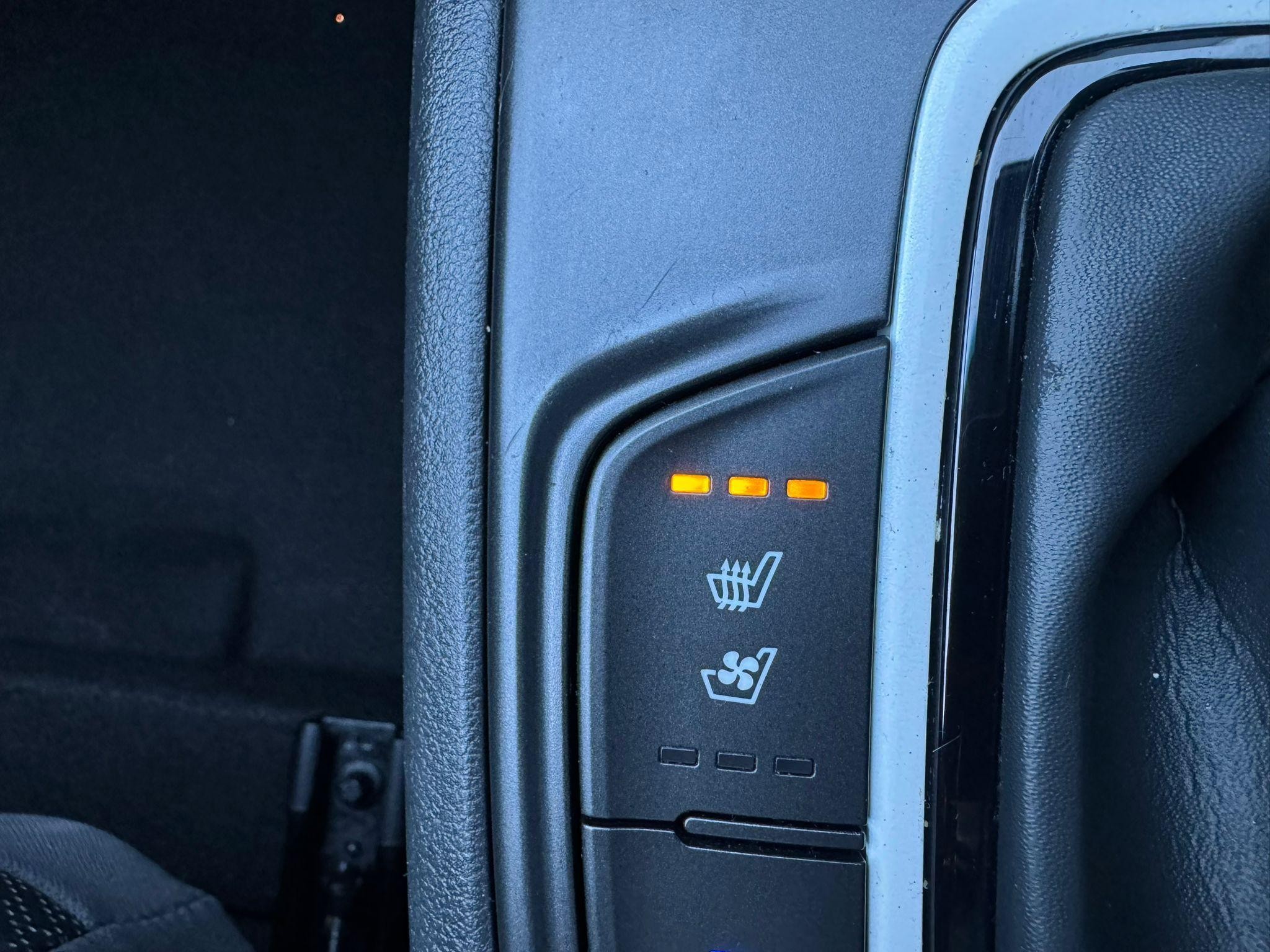 Hyundai KONA Image 21