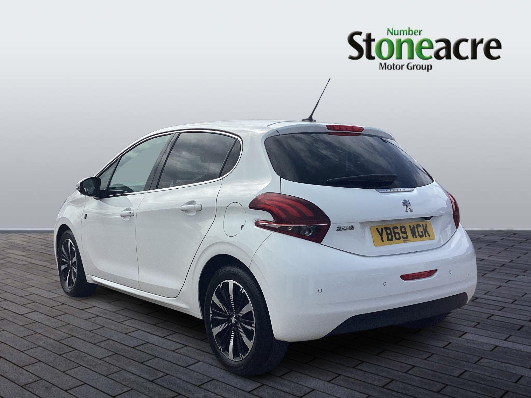 Peugeot 208 Image 4
