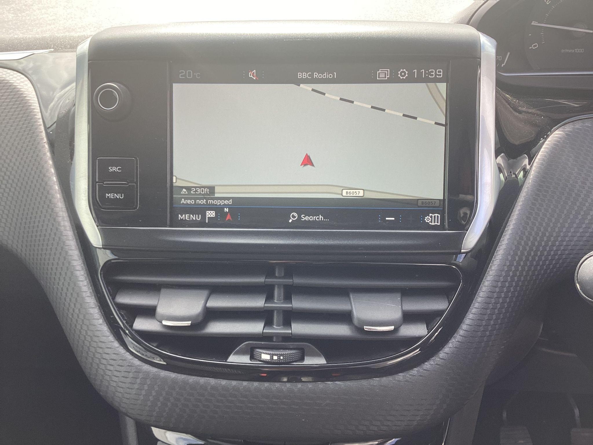 Peugeot 208 Image 15