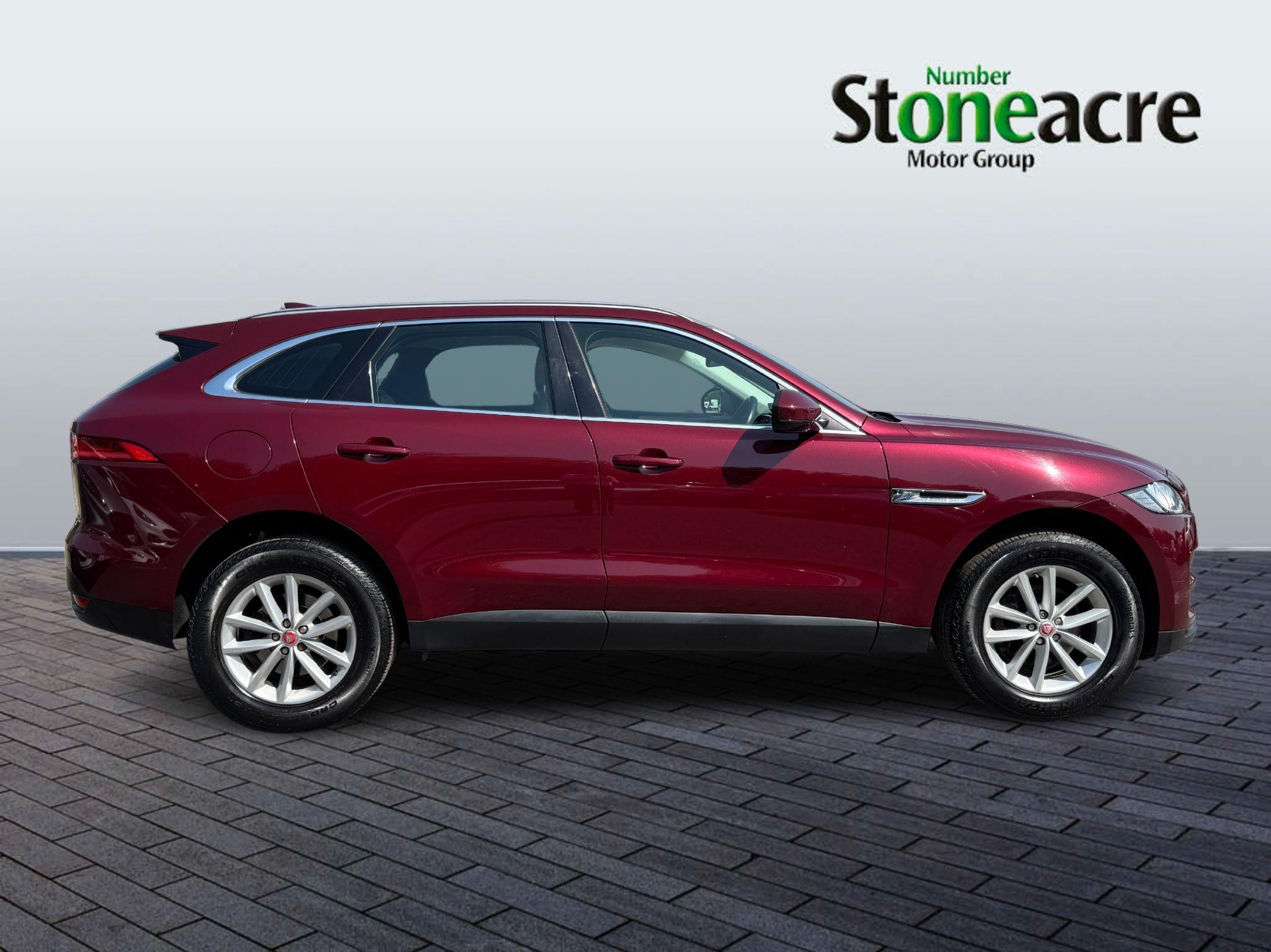 Jaguar F-Pace Image 7