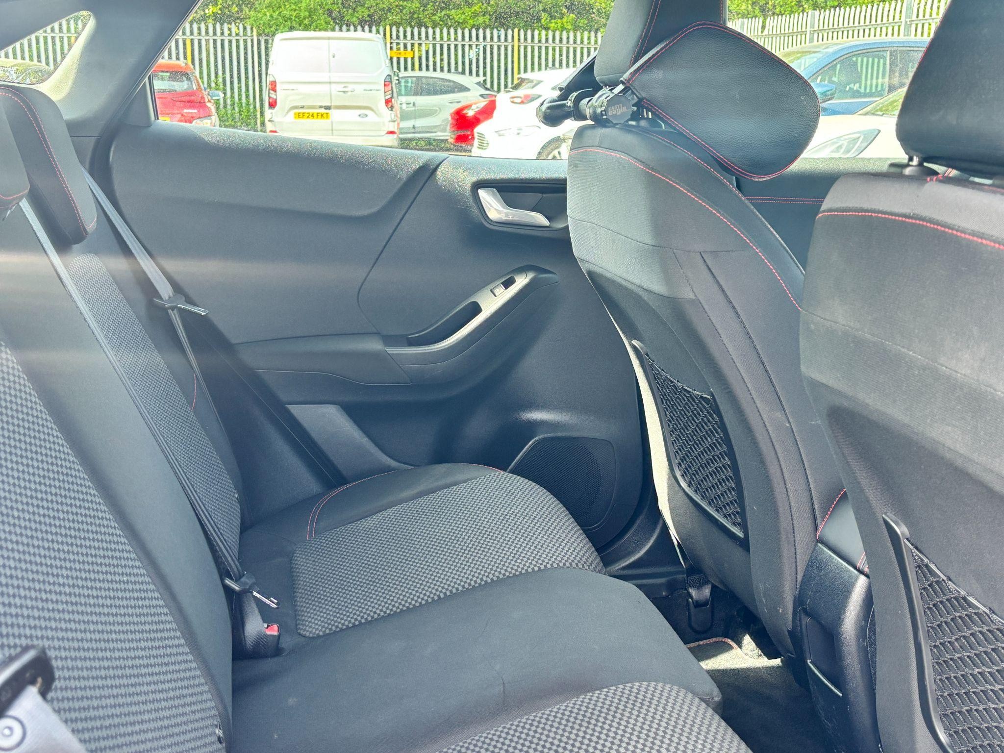 Ford Puma Image 13