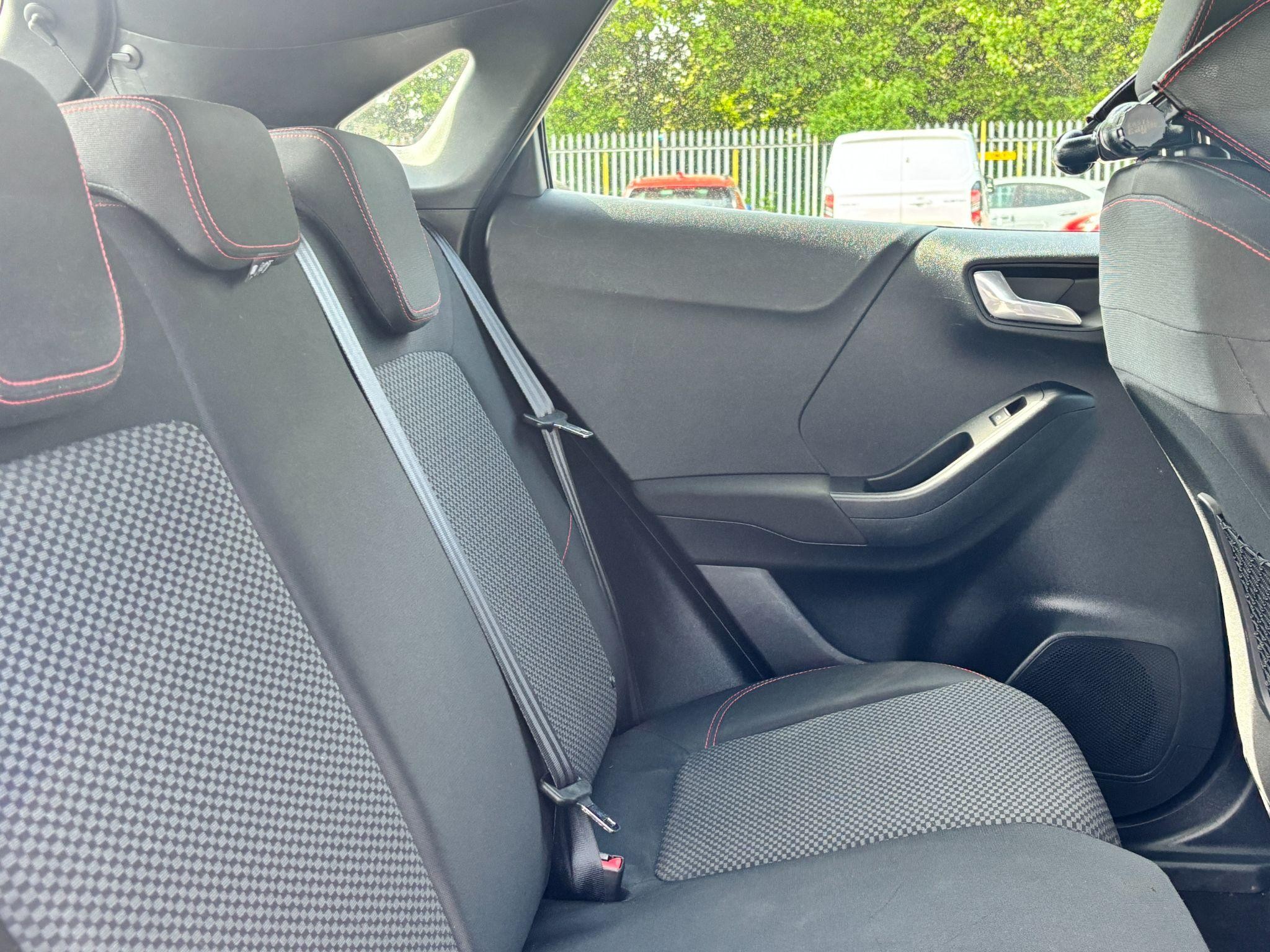 Ford Puma Image 14