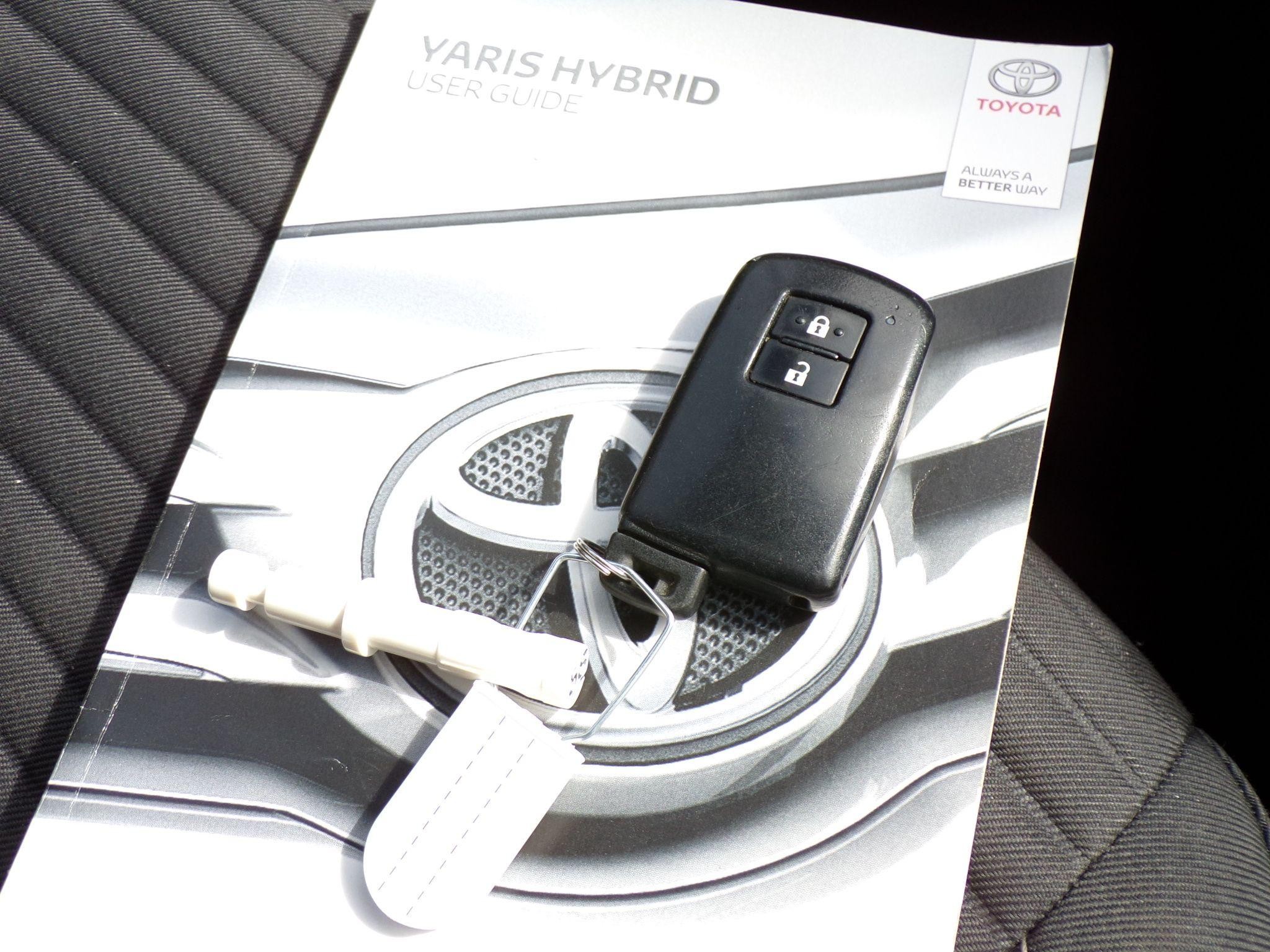 Toyota Yaris Image 32