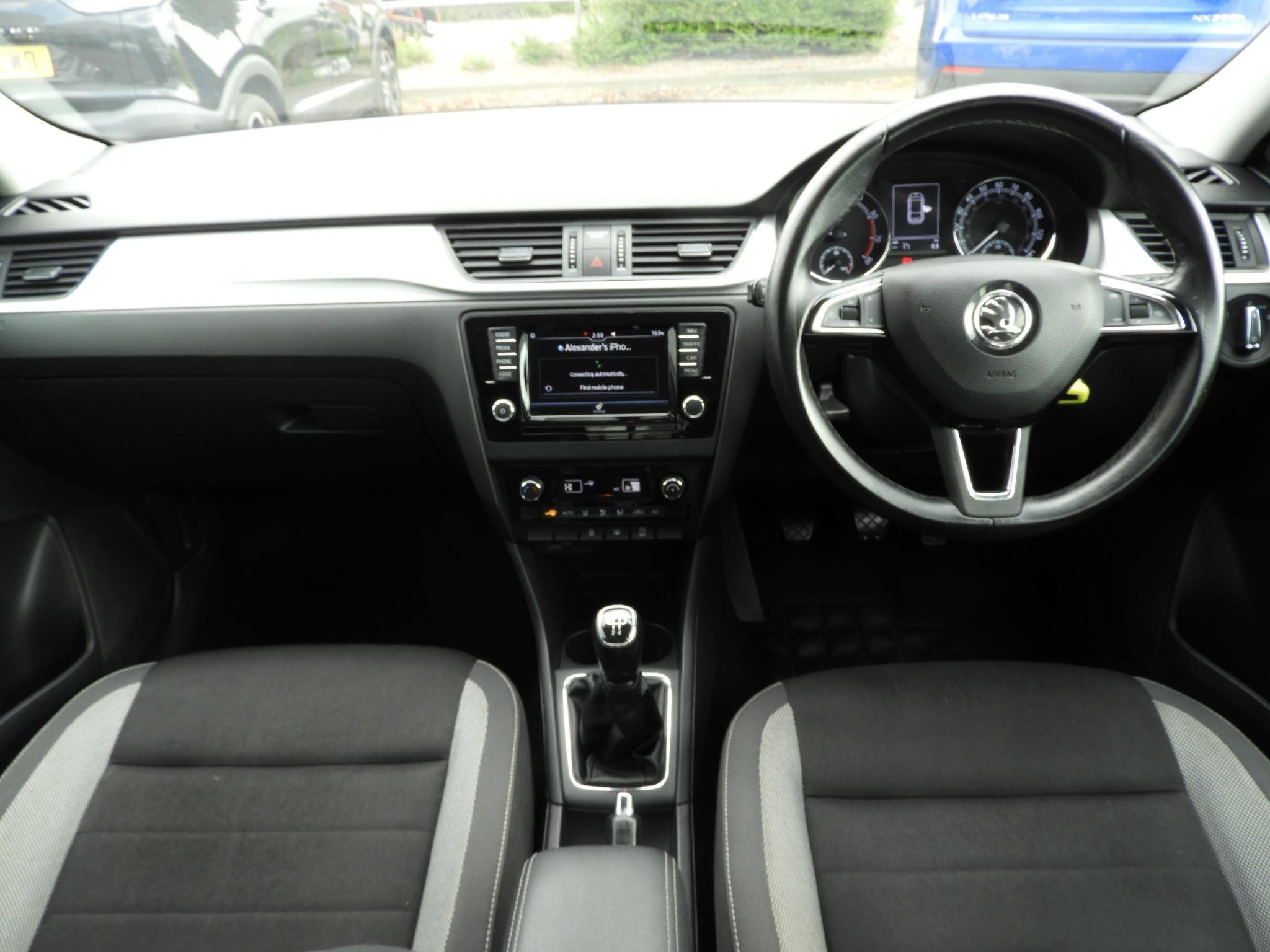 Skoda Rapid Spaceback Image 12