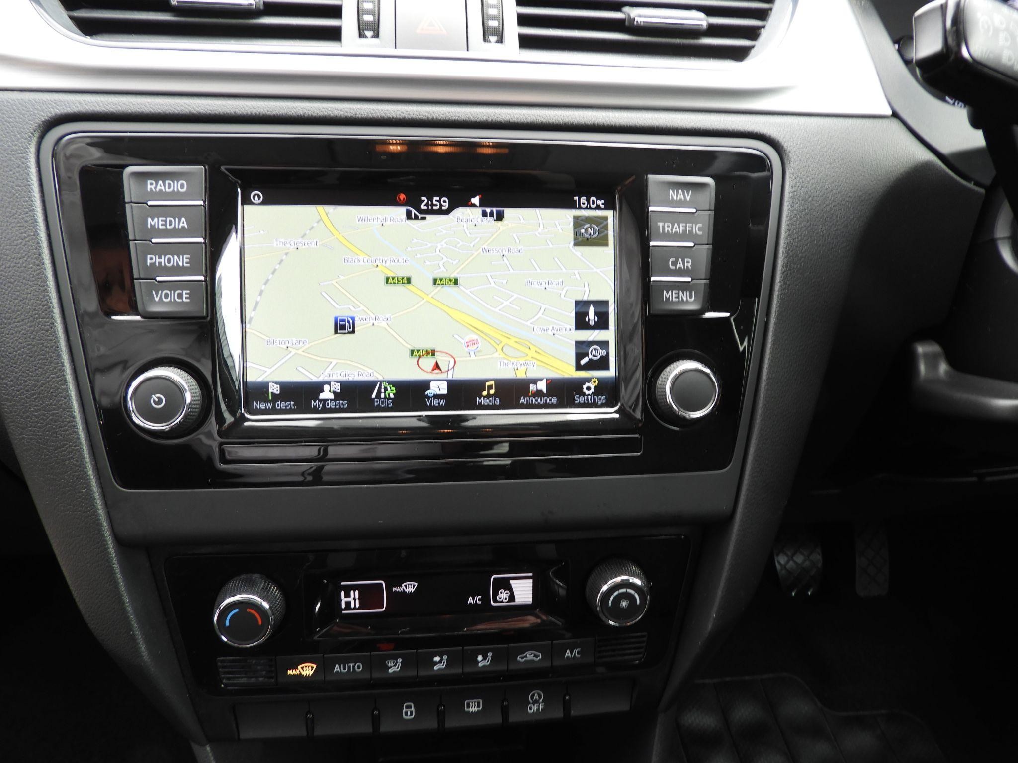 Skoda Rapid Spaceback Image 18