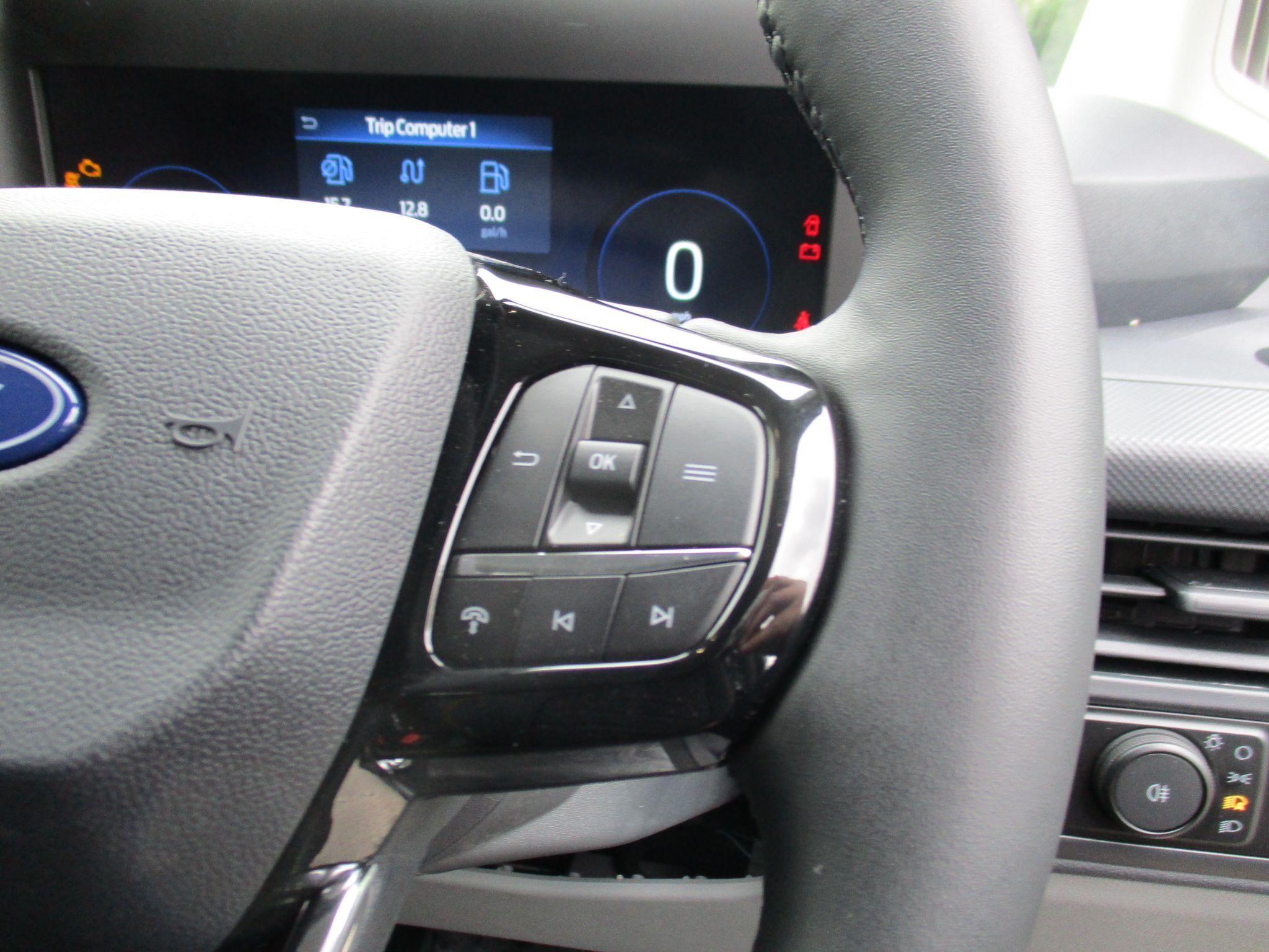Ford Transit Custom Image 26