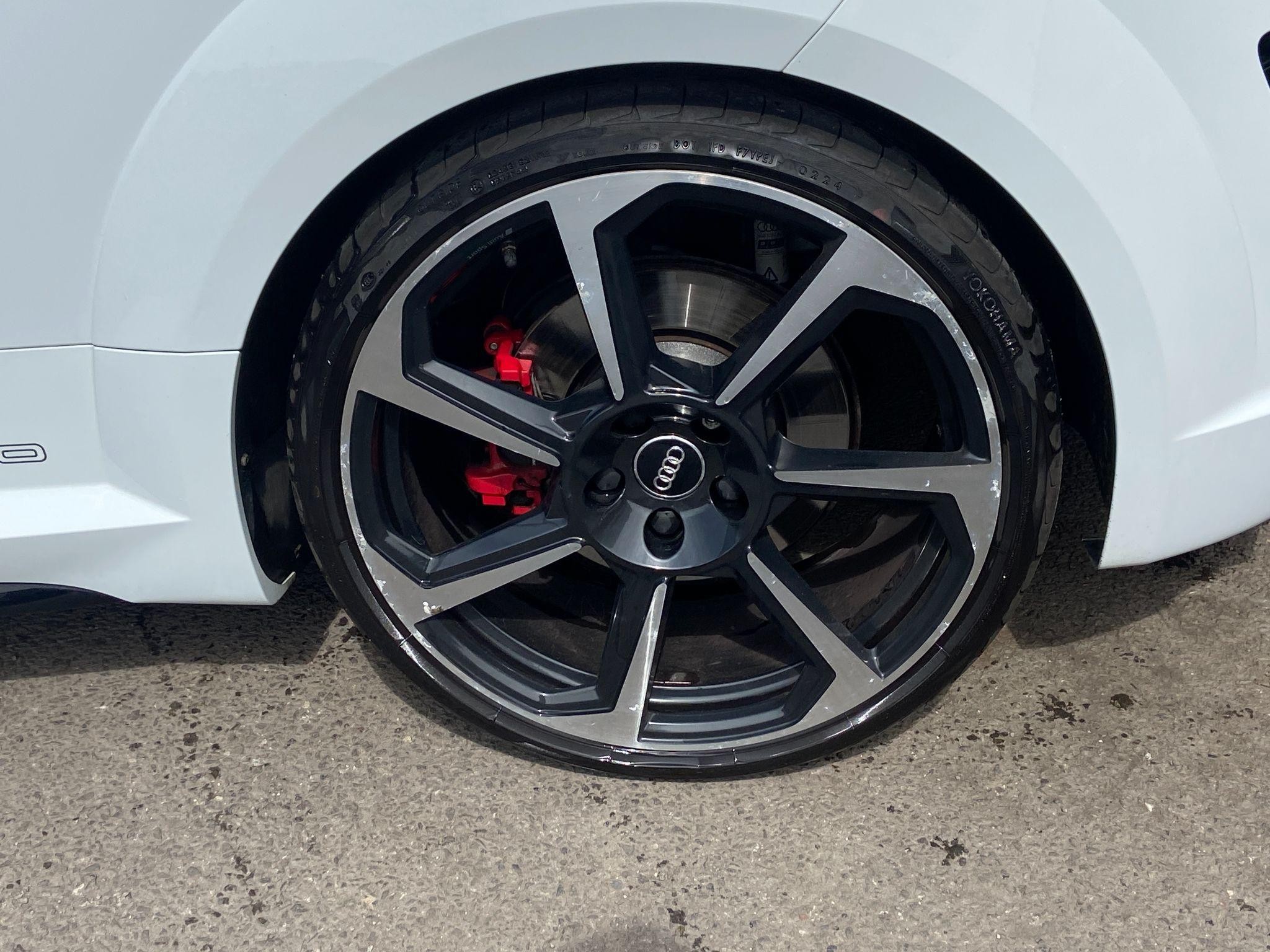 Audi TT RS Image 9
