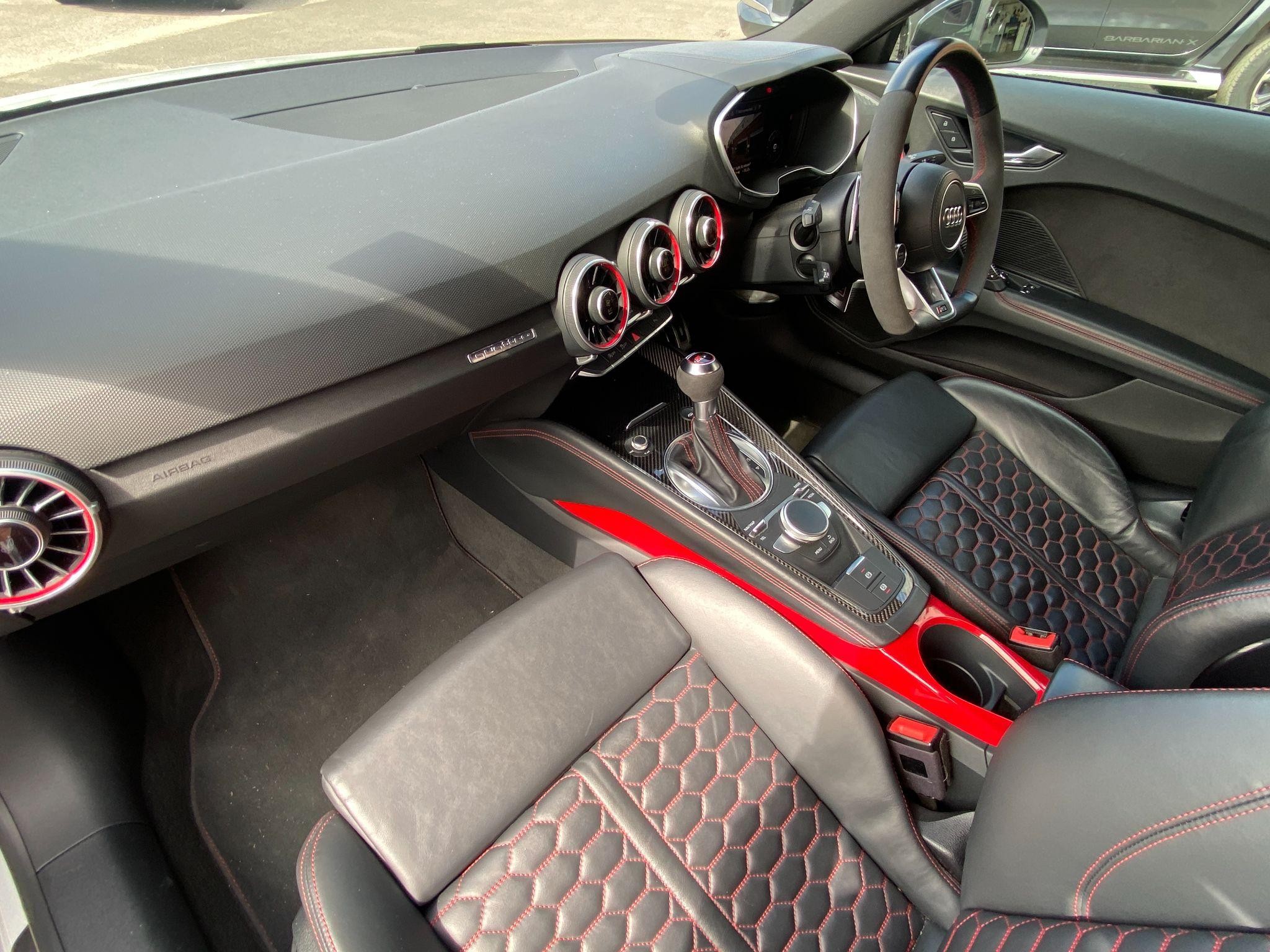 Audi TT RS Image 13