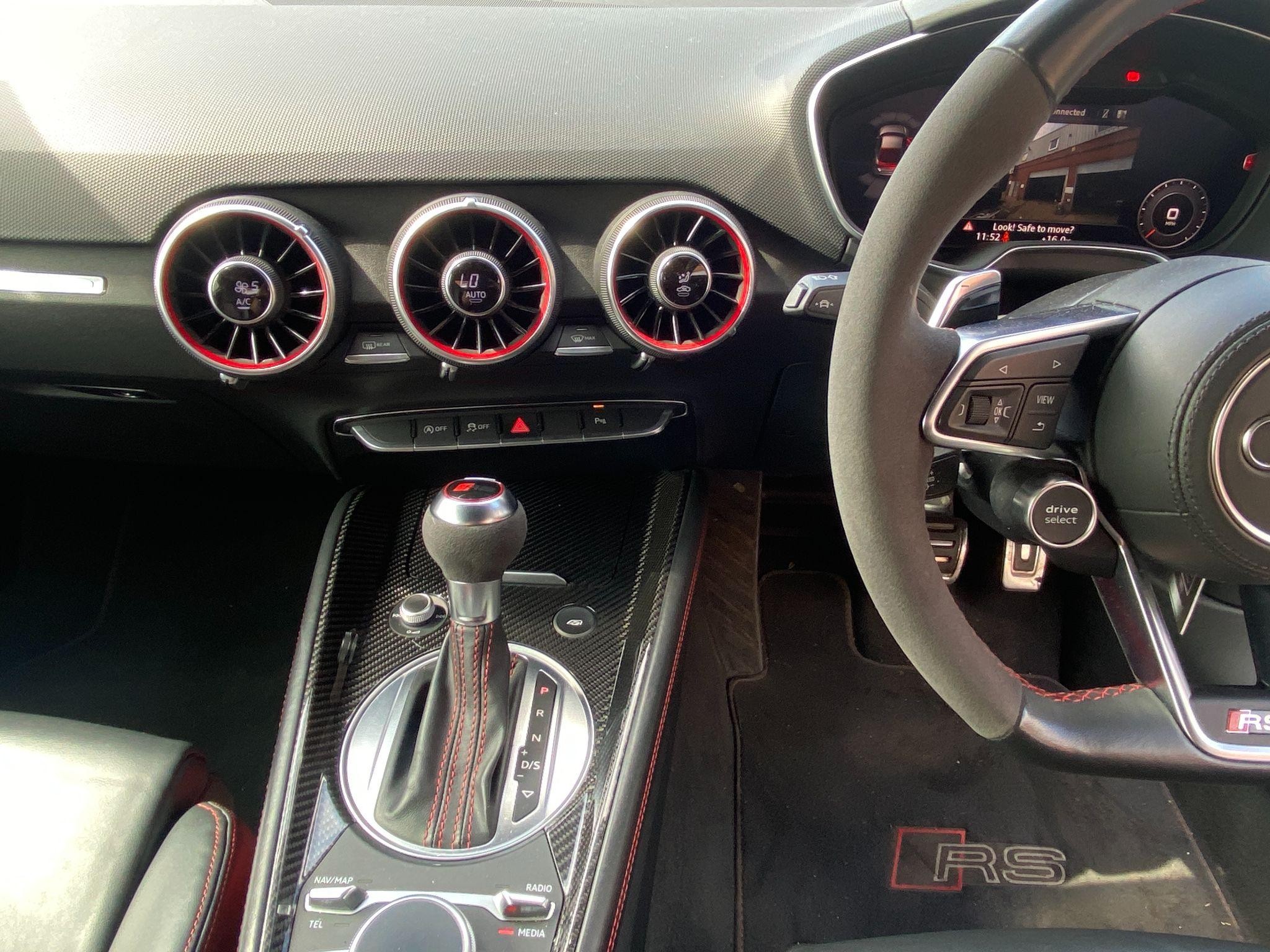 Audi TT RS Image 14